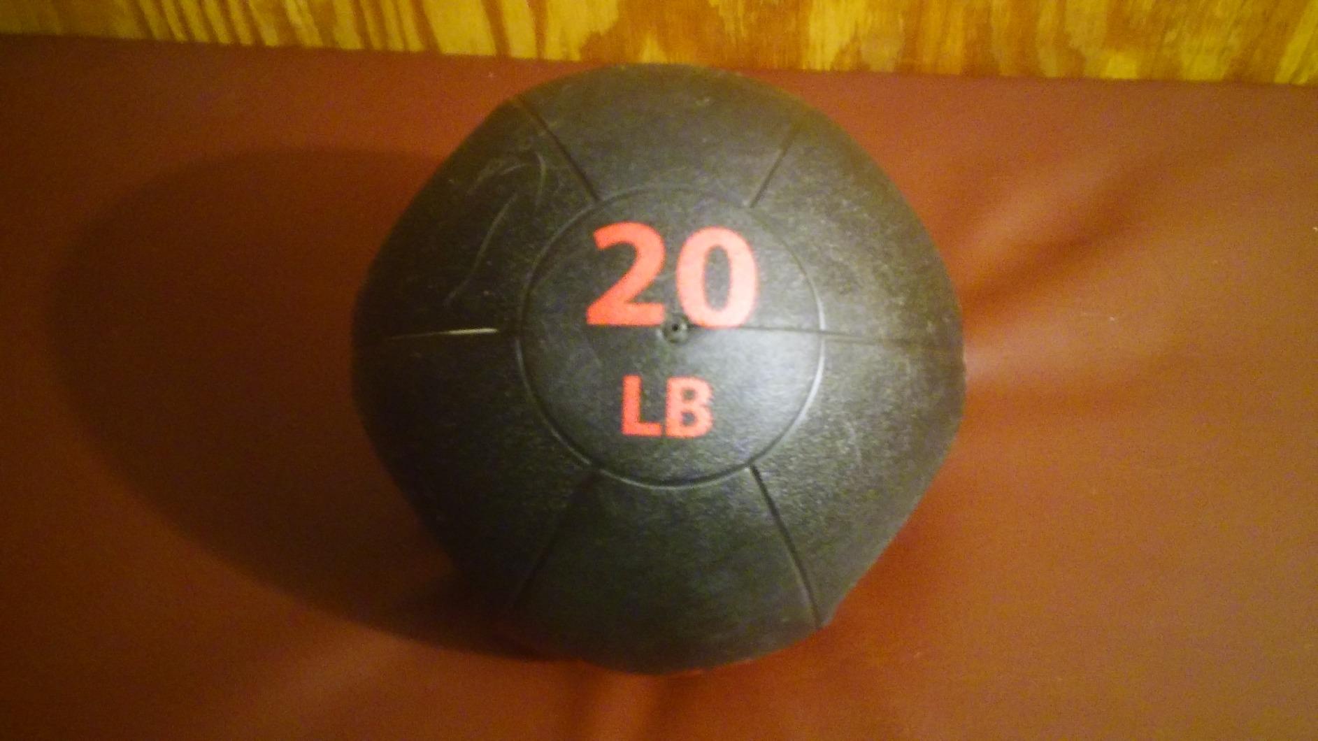 ZELUS Medicine Ball with Dual Grip| 10/20 lbs Exercise Ball |Weight Ball with Handles| Textured Grip Exercise Ball |Strength Training| Core Workouts customer photo 2