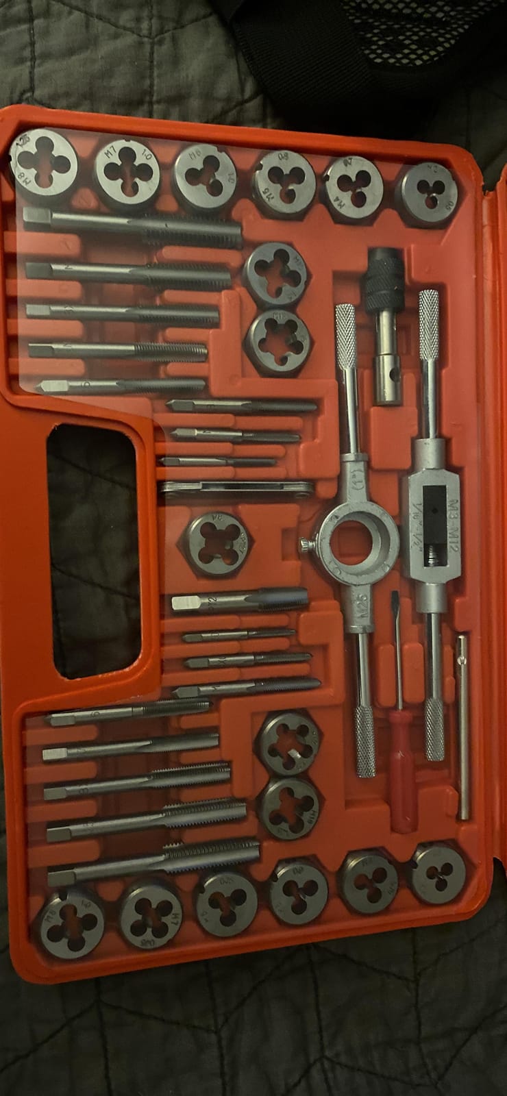 EFFICERE 40-Piece Premium Tap and Die Set, Metric Screw Threads M3, M4, M5, M6, M7, M8, M10, M12, Both Coarse and Fine Types | Essential Threading Tool Kit with Complete Handles, Accessories and Case customer photo 1