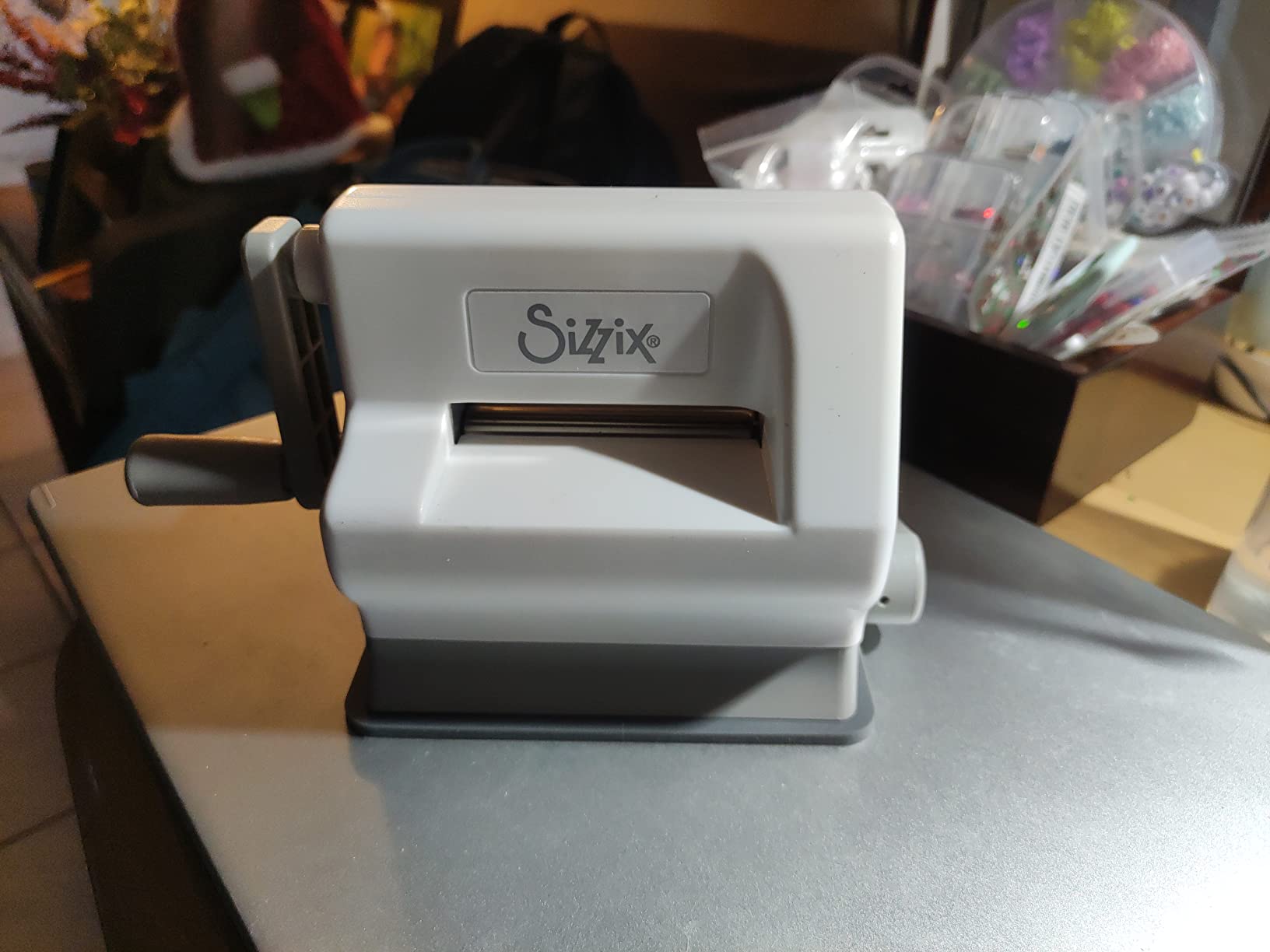 Sizzix Sidekick Starter Kit 661770 Portable Manual Die Cutting & Embossing Machine for Arts & Crafts, Scrapbooking & Cardmaking, 6.35 cm Opening, 2.5