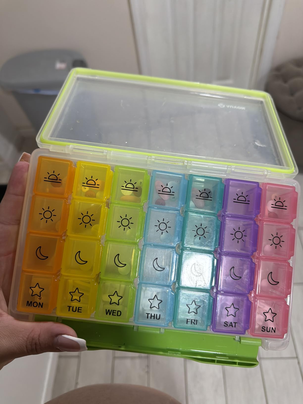 AUVON Large Moisture-Proof Weekly Pill Organizer 4 Times a Day, BPA-Free customer photo 1