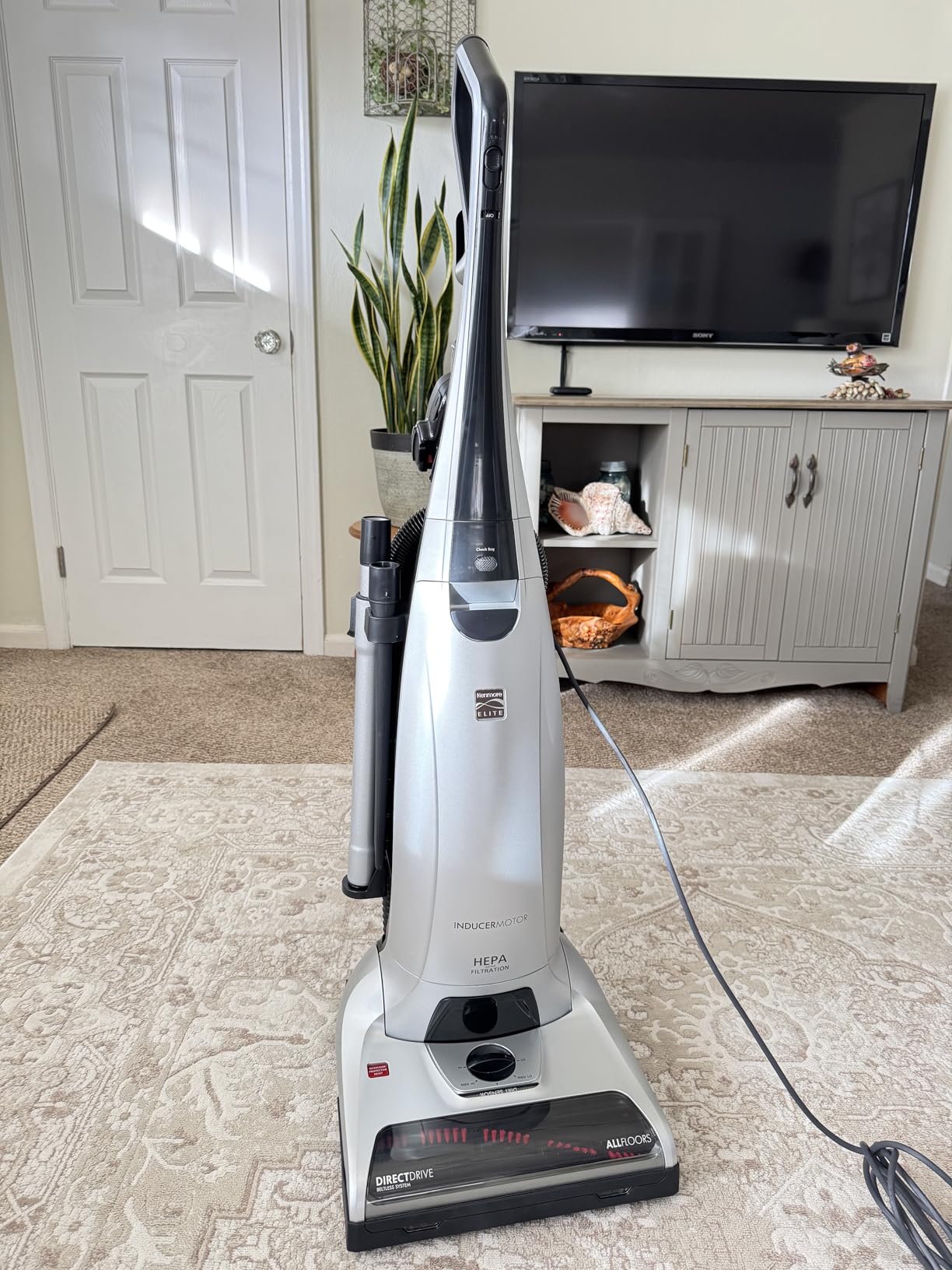 Kenmore Elite 31150 Pet Friendly Bagged Upright Beltless Vacuum w/Pet Handi-Mate, Triple HEPA, 3D Inducer Motor, Telescoping Wand, 5-Position Height Adjustment, 3 Cleaning Tools-Silver customer photo 2