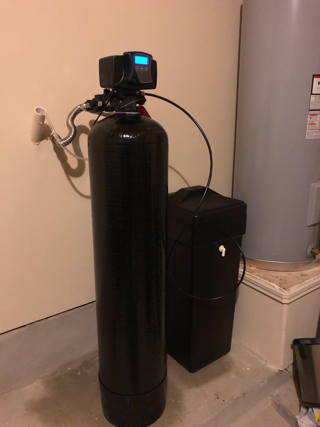 Fleck 5600 SXT Metered 64,000 Grain Water Softener, 10% resin customer photo 2