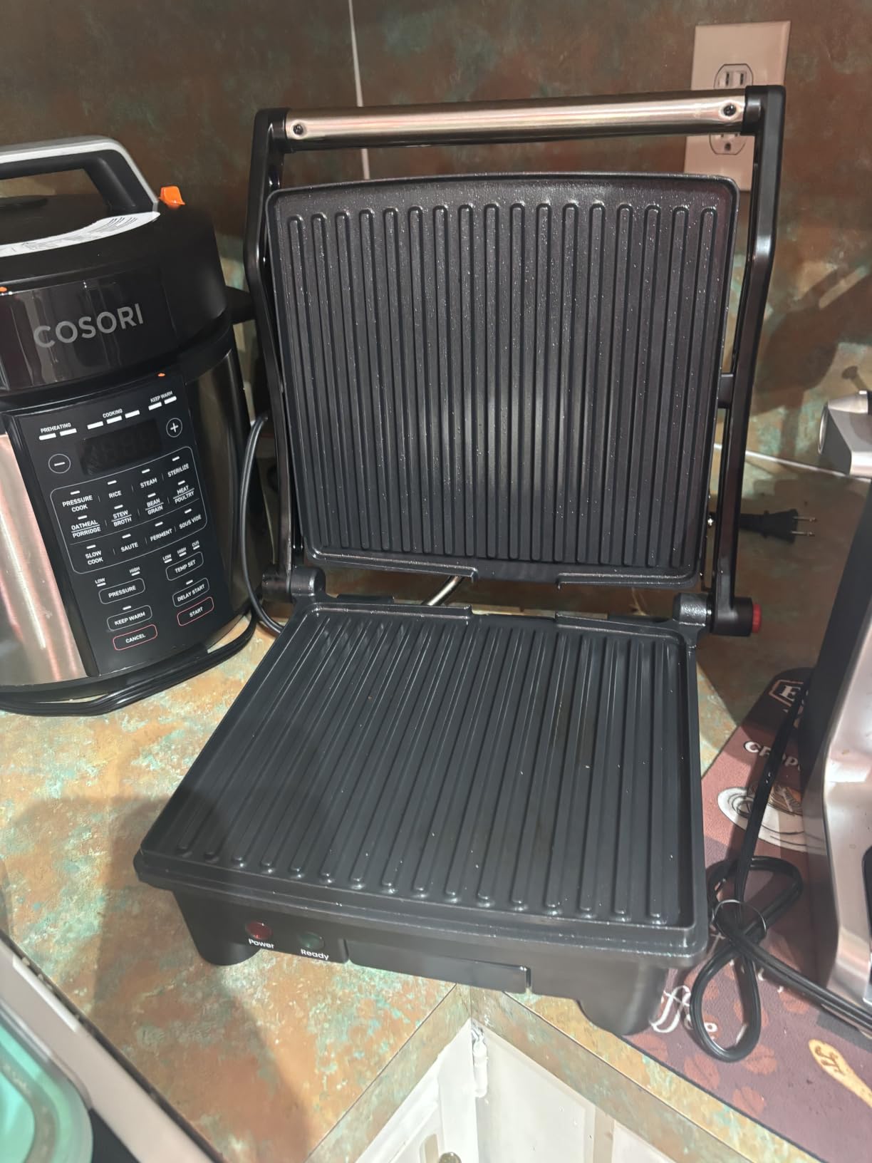 Chefman Panini Press Grill and Gourmet Sandwich Maker Non-Stick Coated Plates, Opens 180 Degrees to Fit Any Type or Size of Food, Stainless Steel Surface and Removable Drip Tray, 4 Slice, Black customer photo 2