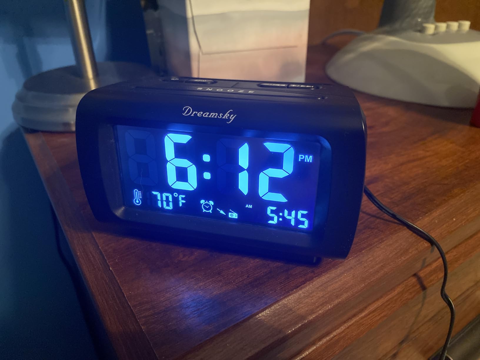 DreamSky Alarm Clock Radio for Bedrooms with Battery Backup customer photo 1