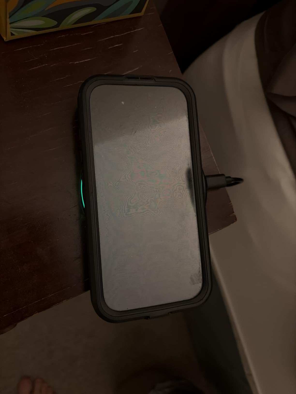 Yootech Wireless Charger,10W Max Wireless Charging Pad(No AC Adapter) customer photo 1