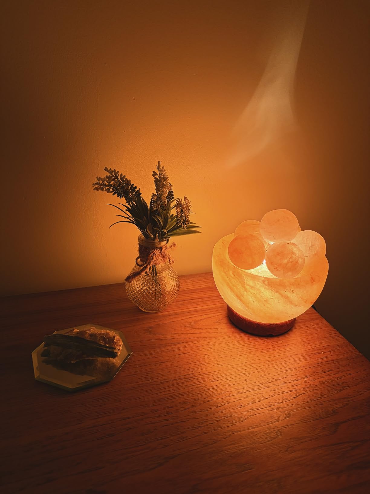 UMAID Himalayan Salt Lamp Bowl with 6 Himalayan Salt Massage Stones, Dimmable Pink Rock Salt Lamp for Bedroom, Office Desk & Meditation Room, Spa Decor, Relaxation Home Decor Gifts for Men & Women customer photo 2