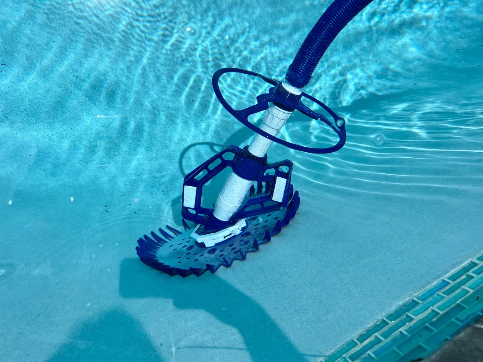 VINGLI Suction Pool Cleaner, Automatic Wall-Climbing Vacuum -Navy Blue customer photo 2