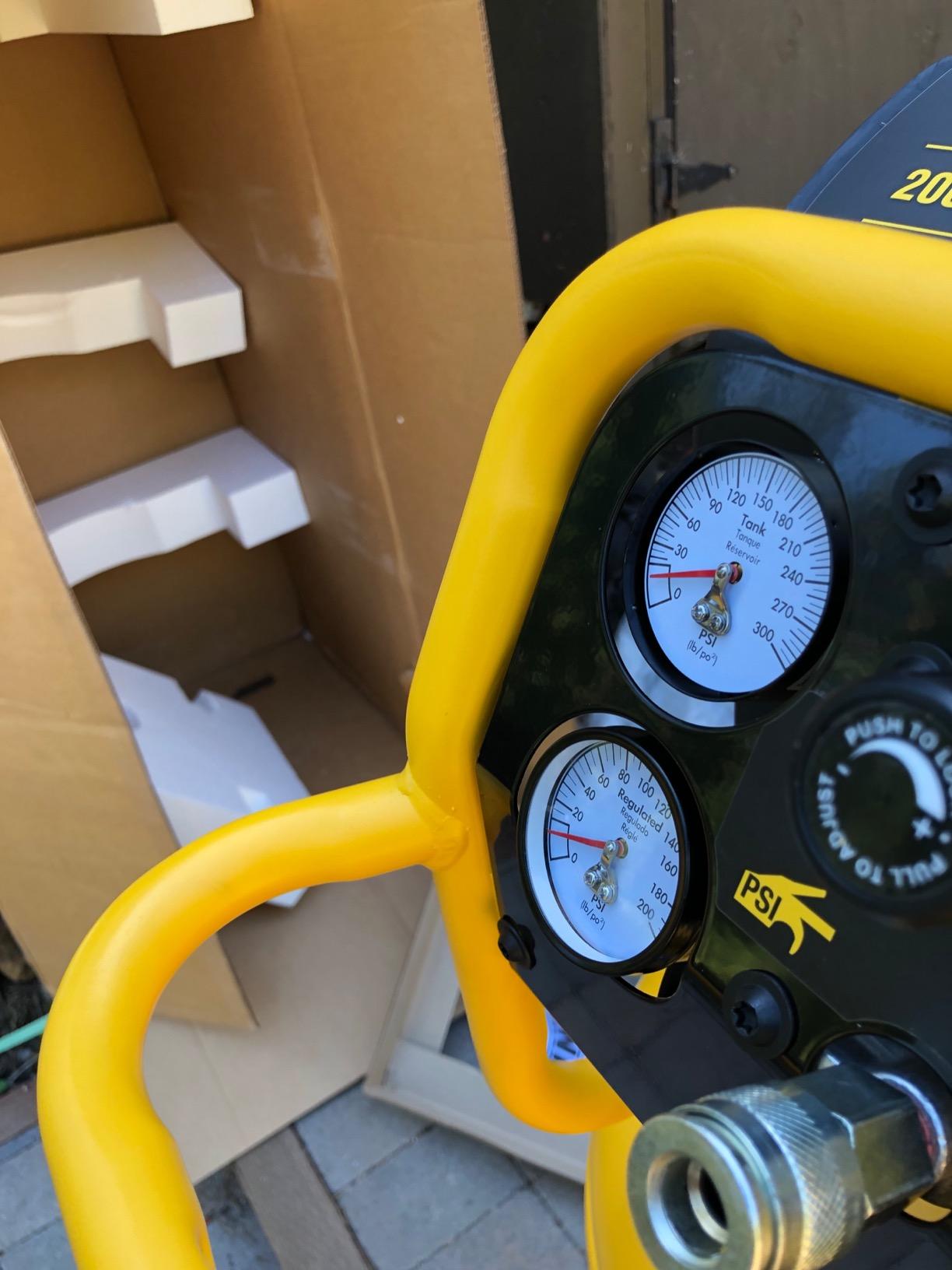 DEWALT 27-Gallon Vertical Portable Air Compressor (DXCM271.COM) customer photo 1