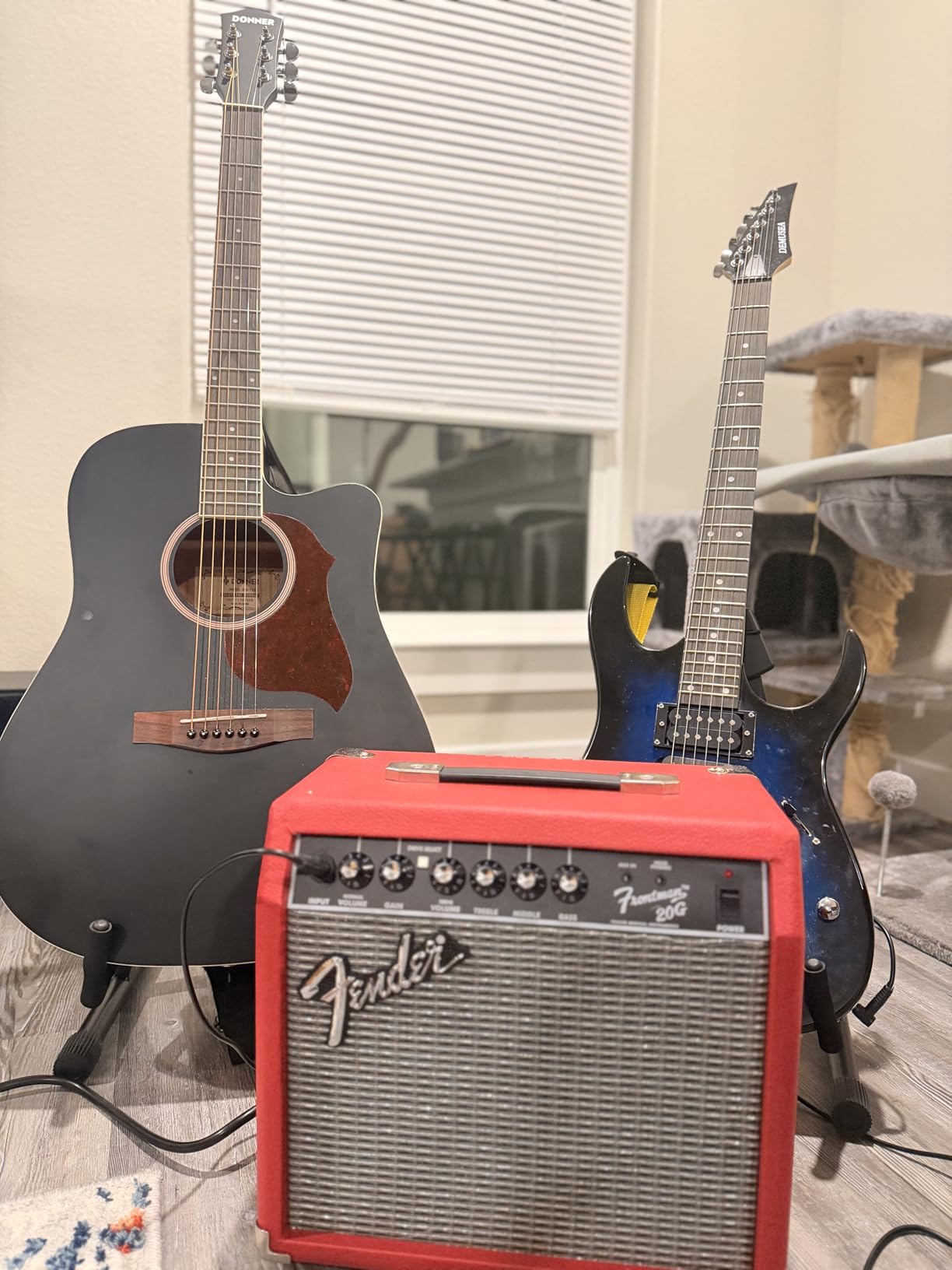 Donner Acoustic Guitar for Beginner Adult Full Size Cutaway Acustica Guitarra Bundle Kit with Free Online Lesson Bag Strap Tuner Capo Pickguard String Pick, Right Hand 41”Sunburst, DAG-1CS/DAD-160CS customer photo 1