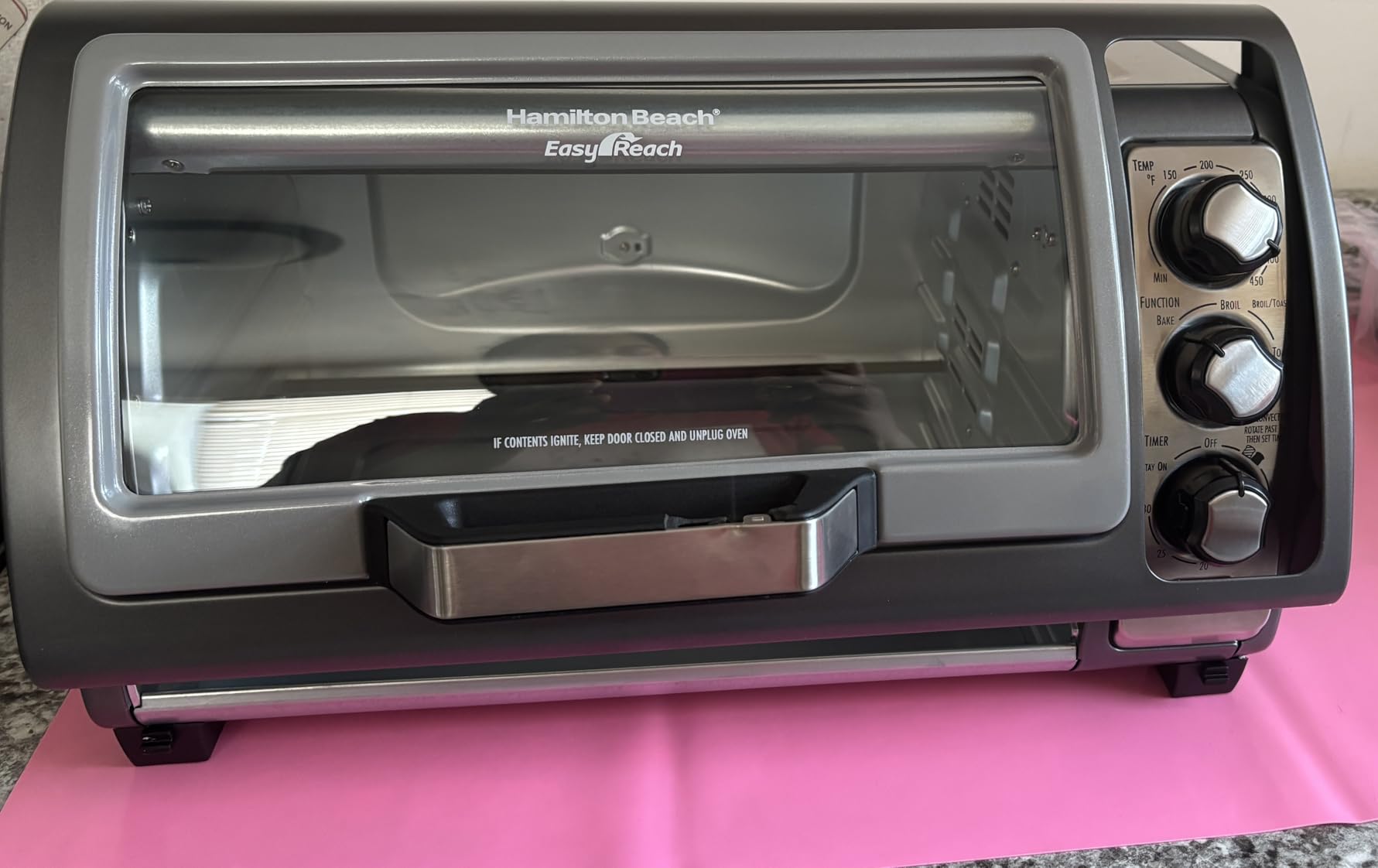 Hamilton Beach Easy Reach 6 Slice Countertop Convection Toaster Oven | Roll-Top Door For Easy Access | Bake, Broil & Toast Functions | 150 to 450ºF Adjustable Temp | Auto Shutoff | Silver customer photo 1