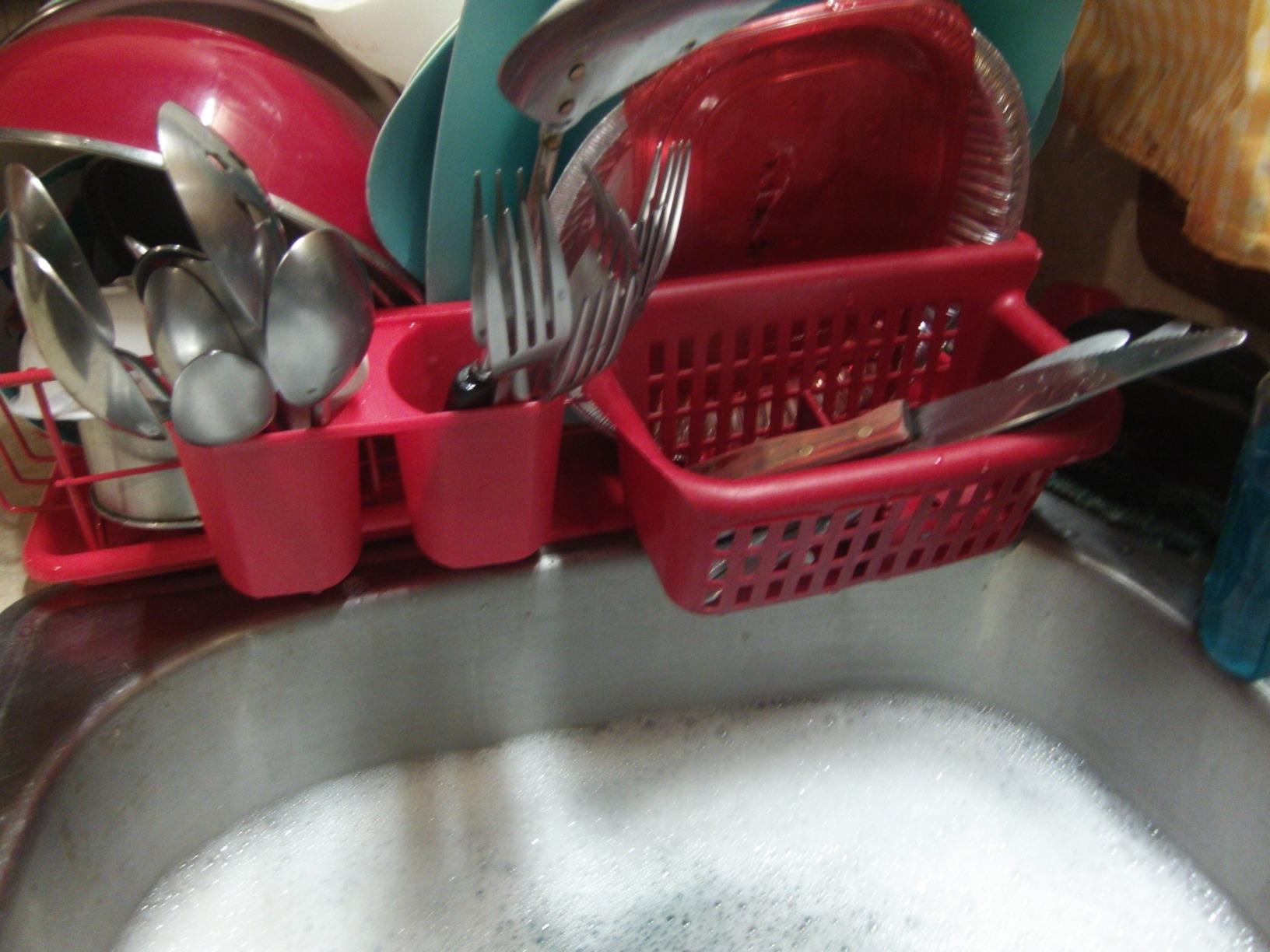 Sweet Home Collection Metal, Plasic ,Dish Drainer Drain Board and Utensil Holder Simple Easy to Use, 12
