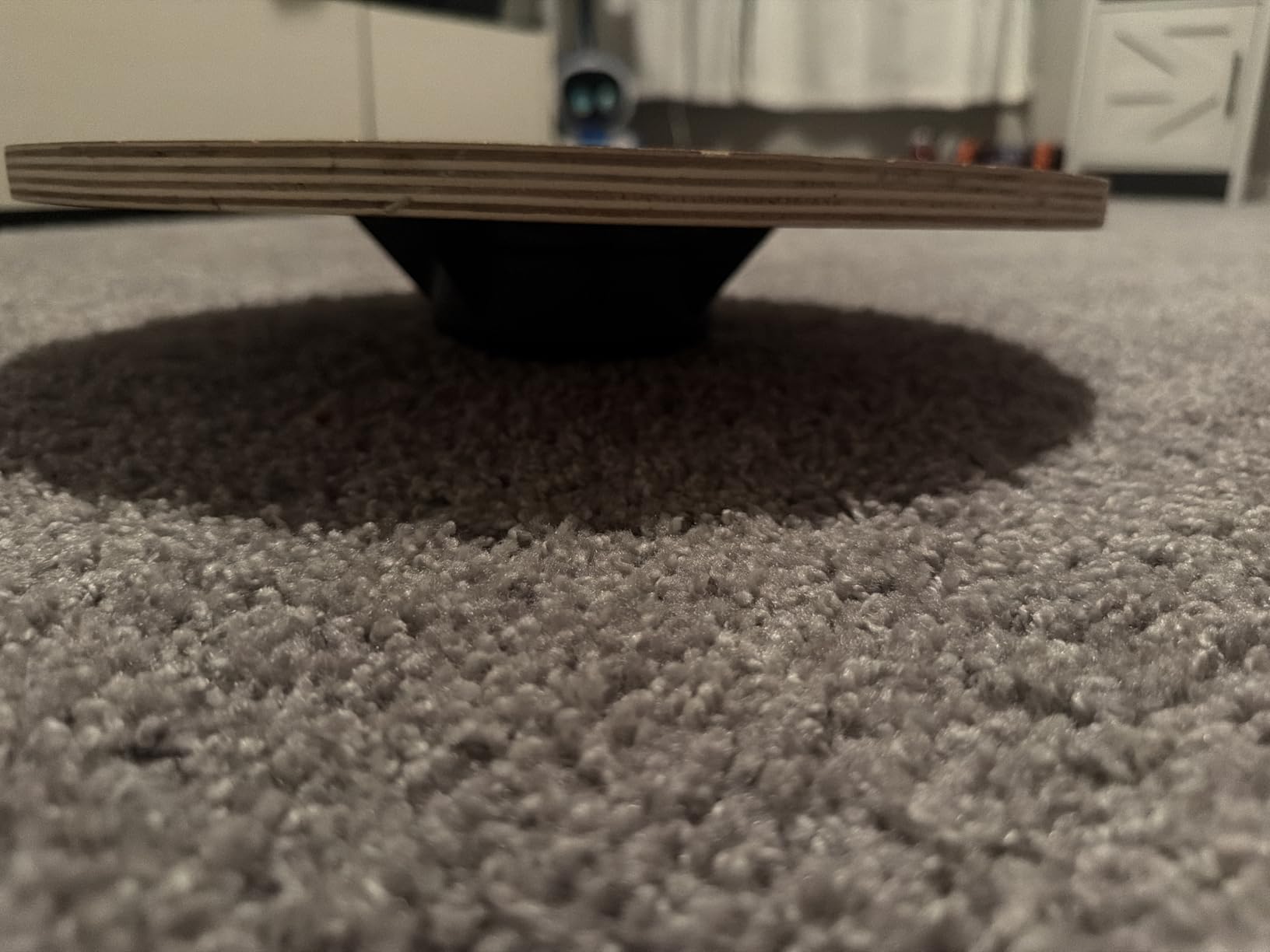 Amazon Basics Wood Wobble Balance Trainer Board, Slip Resistant, for Exercise and Core Strength customer photo 2