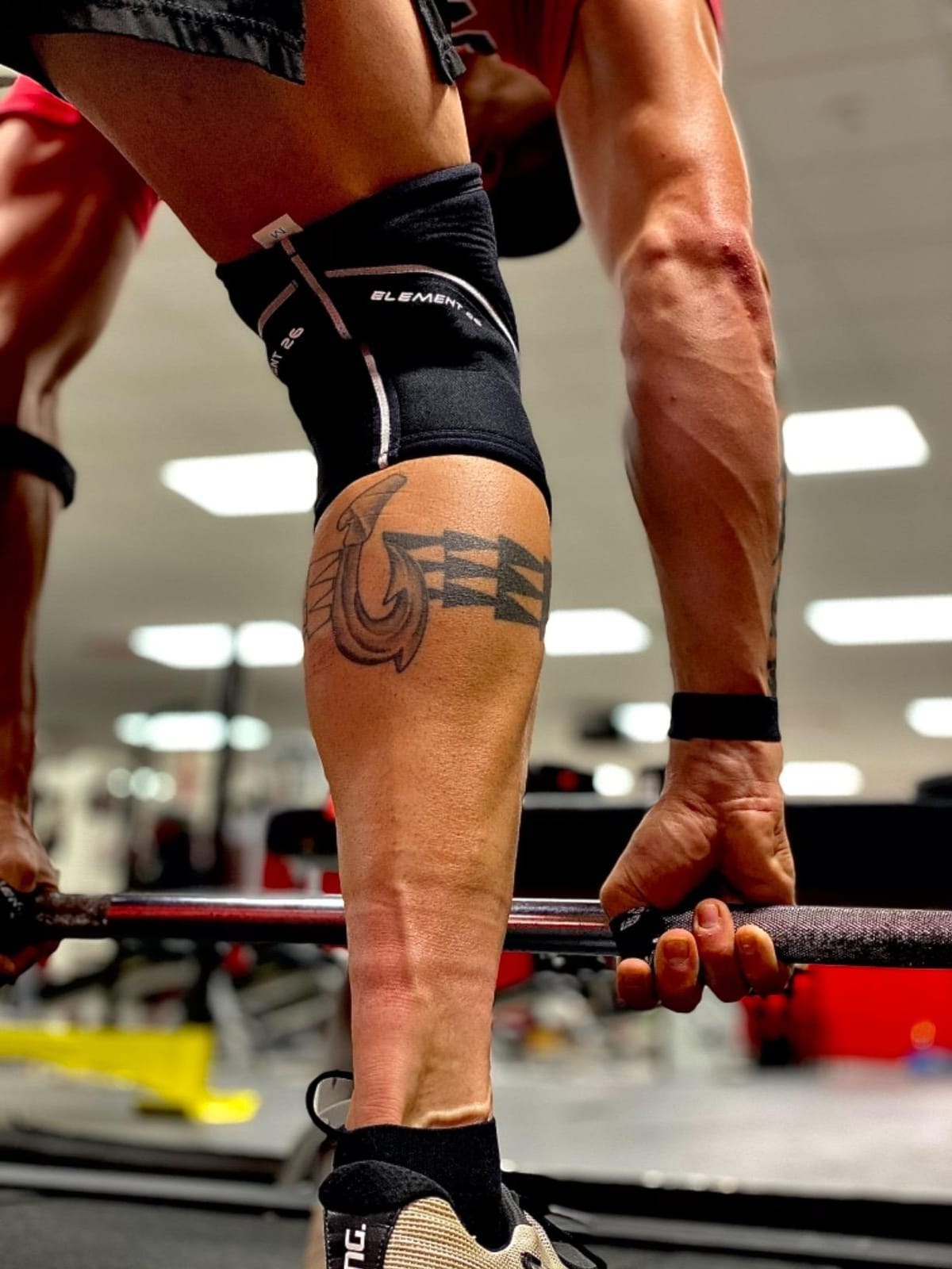 Element 26 Knee Sleeves for Weight Lifting with Gym Bag (M, Black) customer photo 1