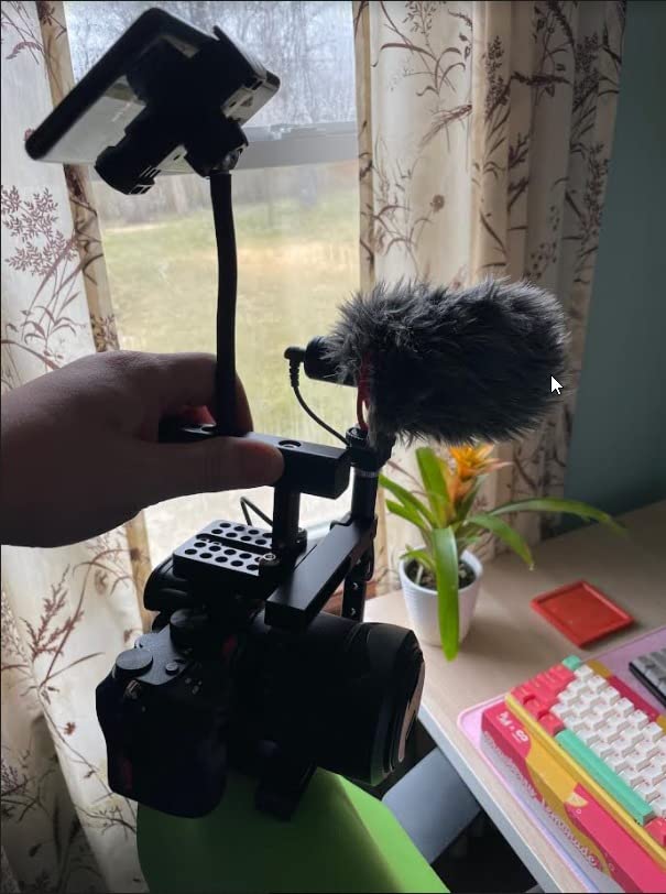 CAMVATE Basic Camera Cage Rig with Top Handle Universal Use - 1897 customer photo 1