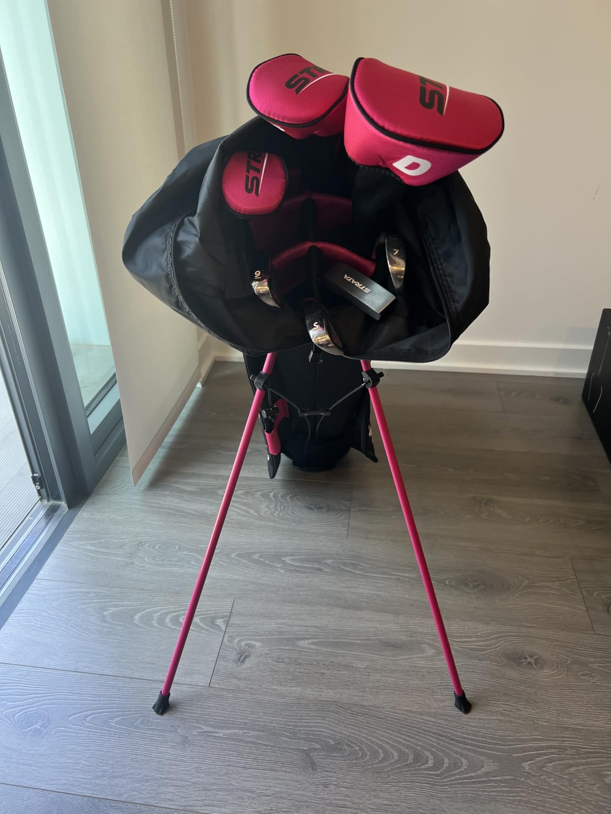 Callaway Golf Strata Complete Golf Set (Men's and Women's) customer photo 1