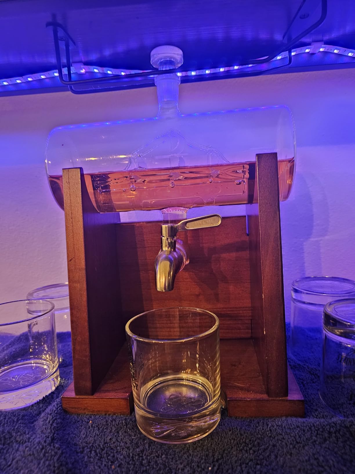 Jillmo Ship Whiskey Decanter Set for Men, 1250ml, 2 Glasses & Wooden Stand customer photo 1