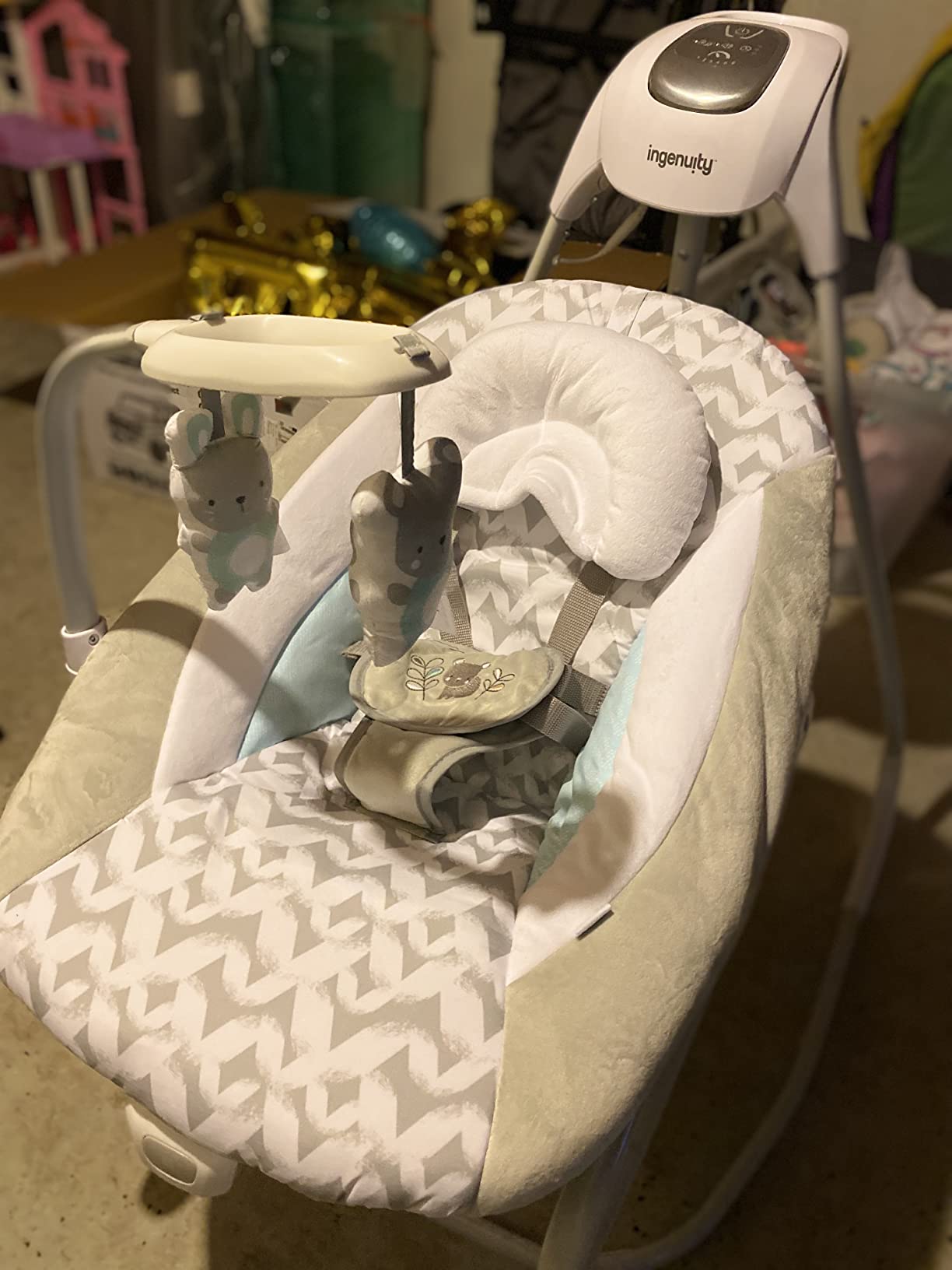 Ingenuity SimpleComfort Lightweight Compact 6-Speed Multi-Direction Baby Swing, Vibrations & Nature Sounds, 0-9 Months 6-20 lbs (Pink Cassidy) customer photo 1