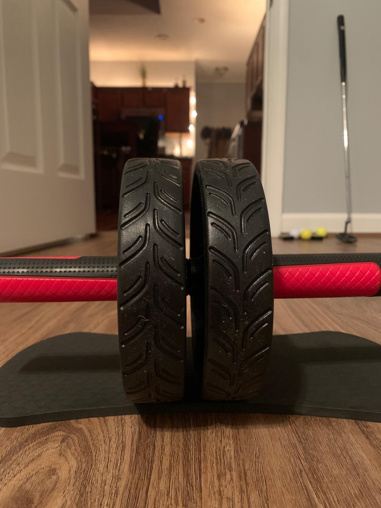 READAEER Ab Roller Wheel, Heavy Duty Workout Equipment for Home Gym, Professional Metal Handle with Rubber Surface Abdominal Exercise Wheel for Strength Training, Ab Wheel with Knee Pad customer photo 2