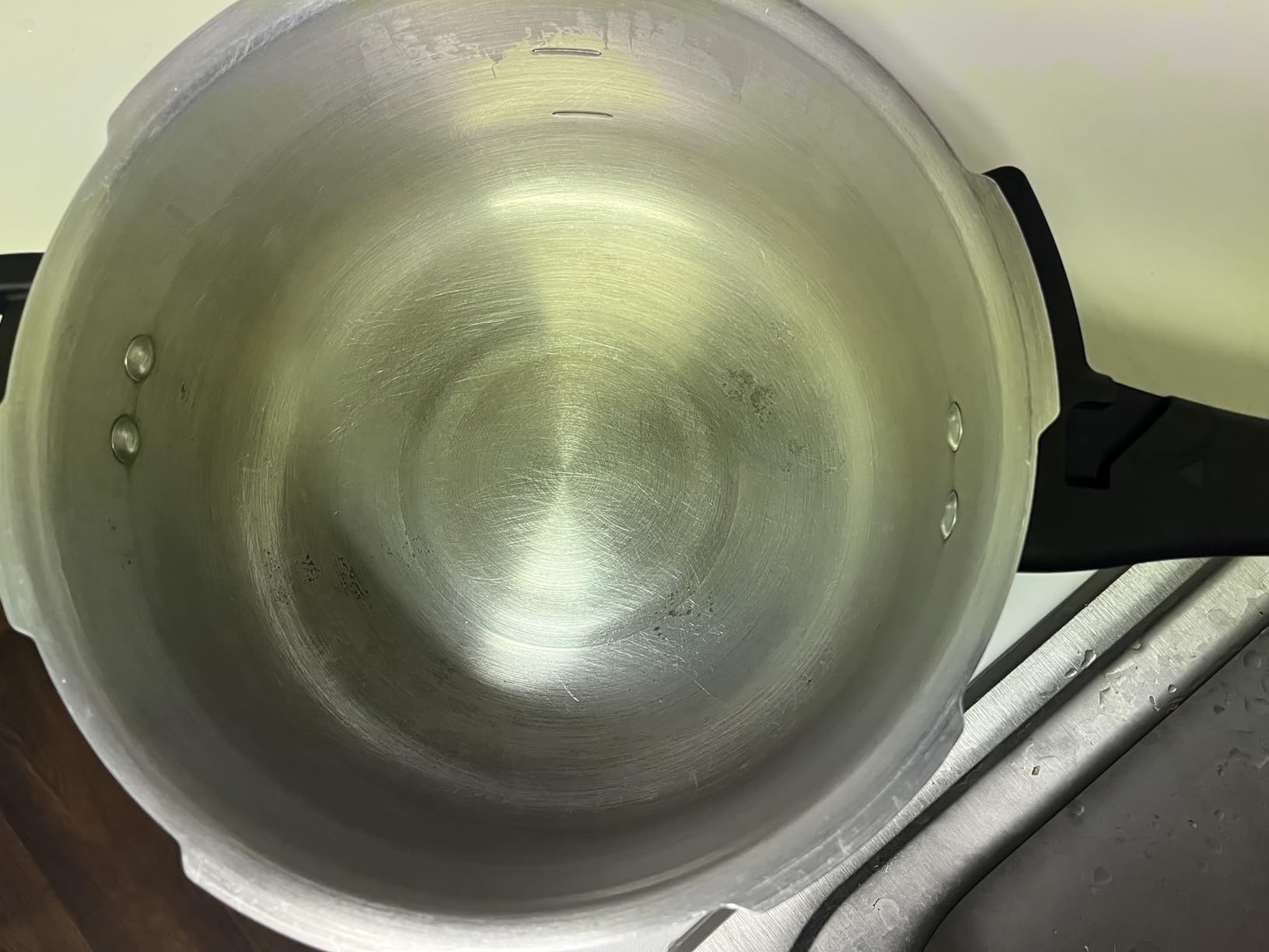 IMUSA USA A417-80807 16Qt Jumbo Stovetop Pressure Cooker with Regulator and Side Handles, Silver customer photo 1