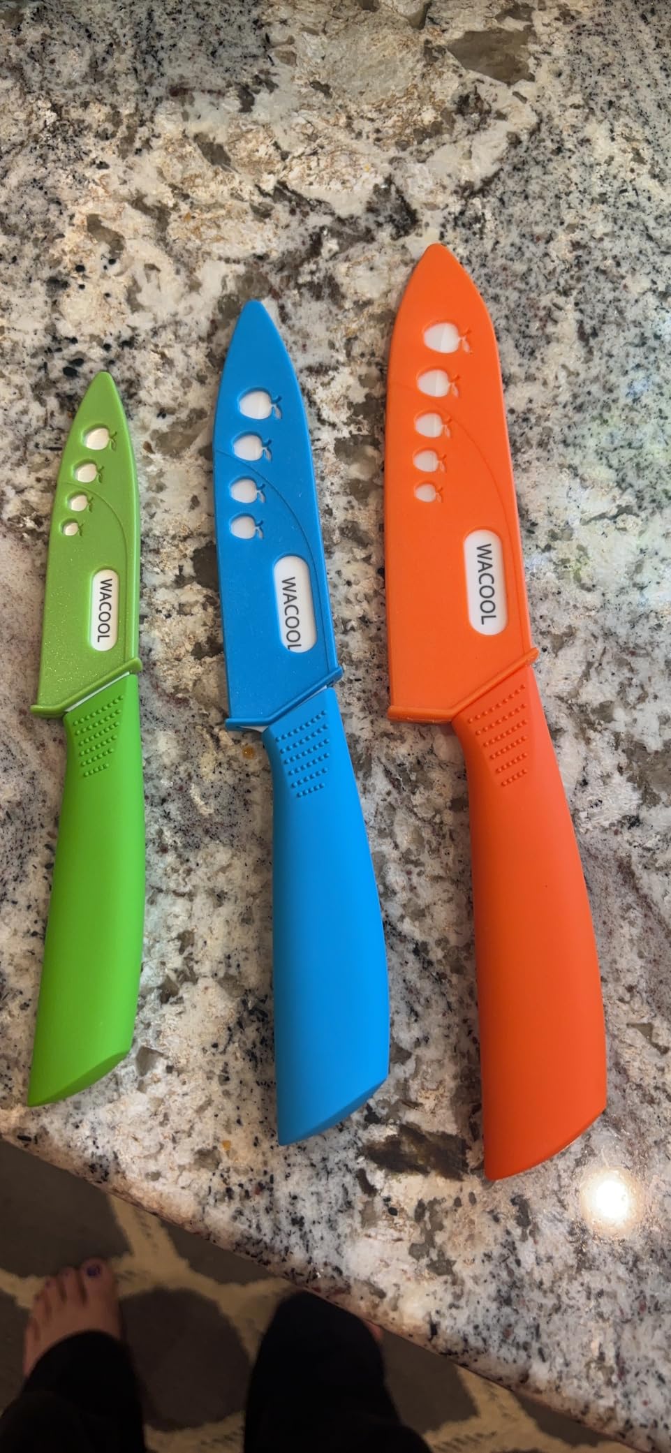 WACOOL Kitchen Ceramic Knife Set with Sheaths, include 3-Piece 6-inch Chef's Knife, 5-inch Utility Knife,4-inch Fruit Paring Knife (Colorful Handle) customer photo 2