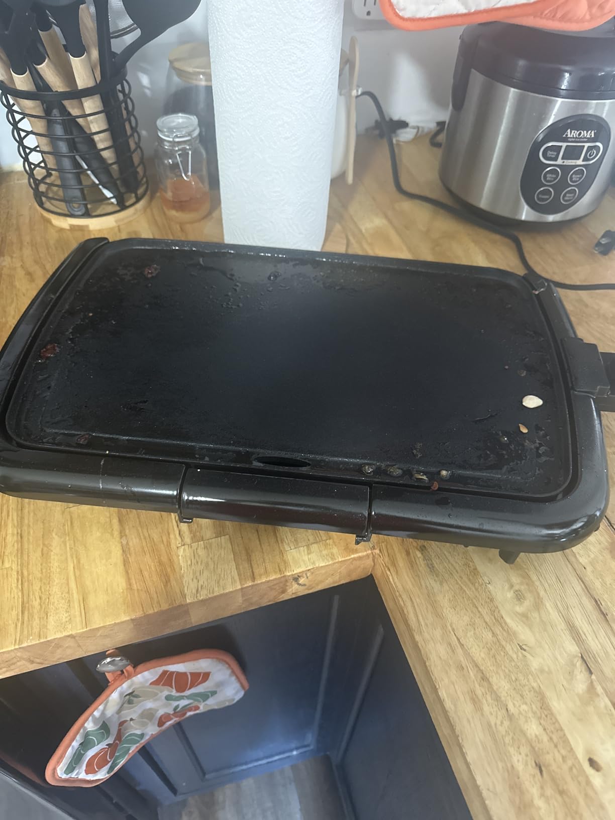 OVENTE Electric Griddle with 16 x 10 Inch Non-Stick Plate, Black GD1610B customer photo 1