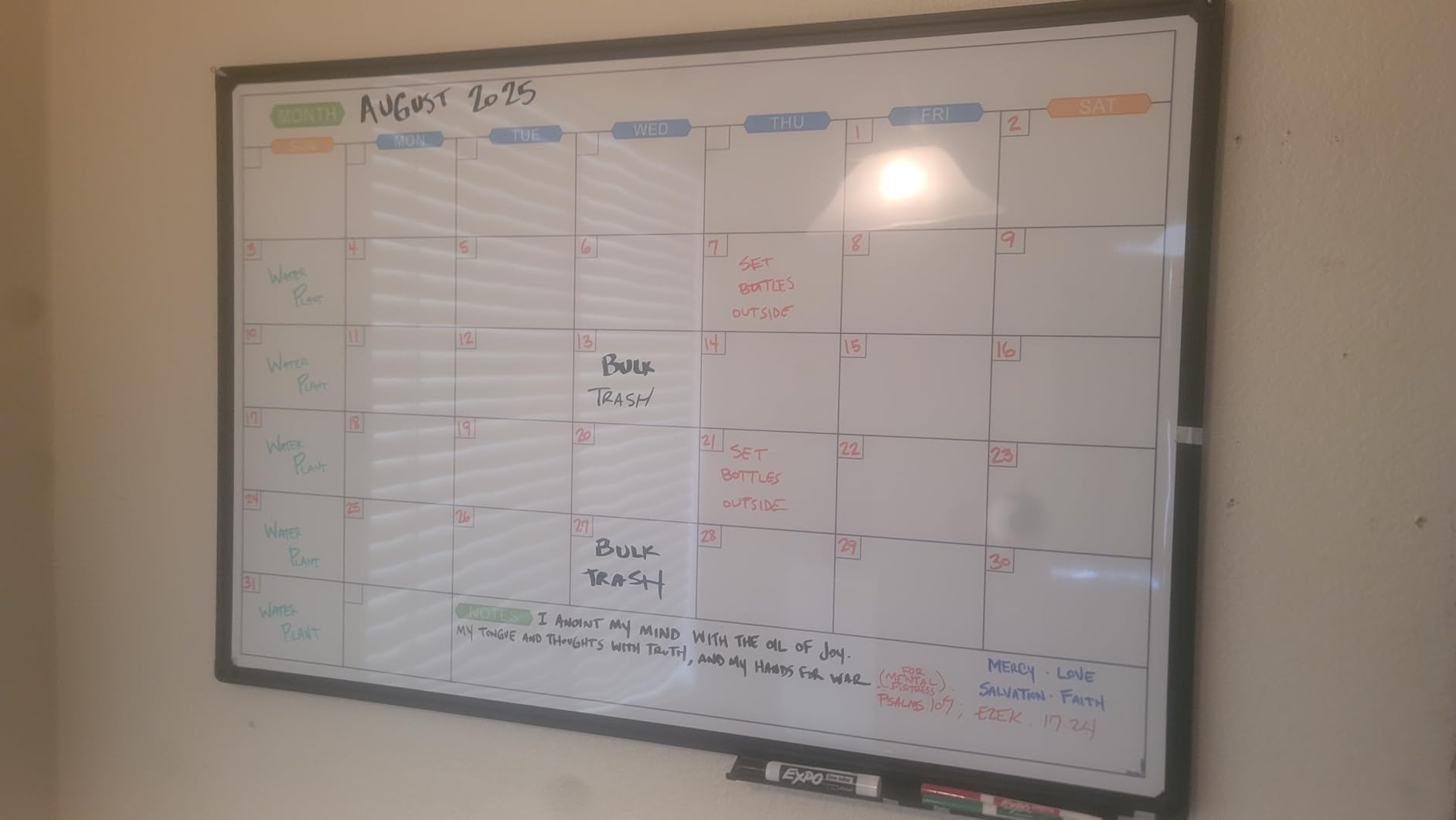 JILoffice Dry Erase Calendar Whiteboard, Magnetic Month Board 36 x 24 Inch customer photo 1