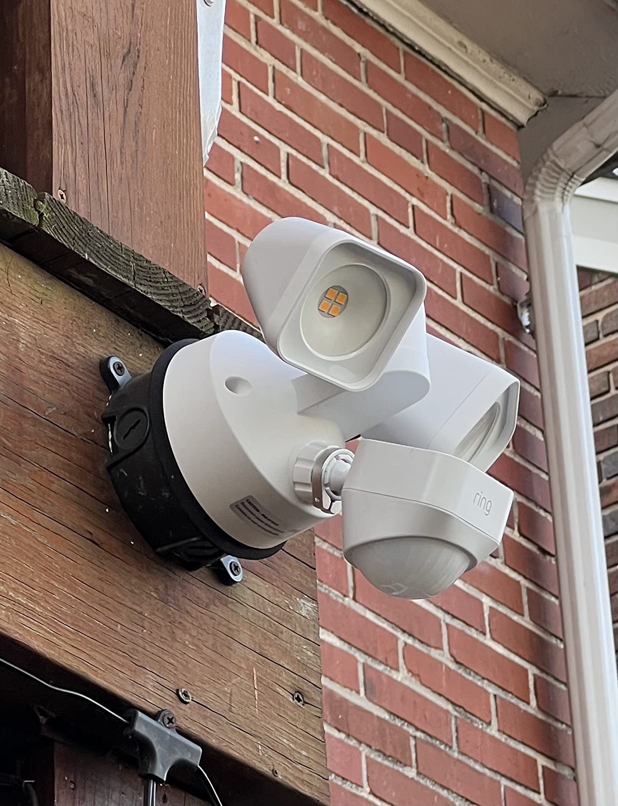 Ring Floodlight Wired — Motion-activated floodlight, bright LEDs, works with Amazon Sidewalk, Black customer photo 2