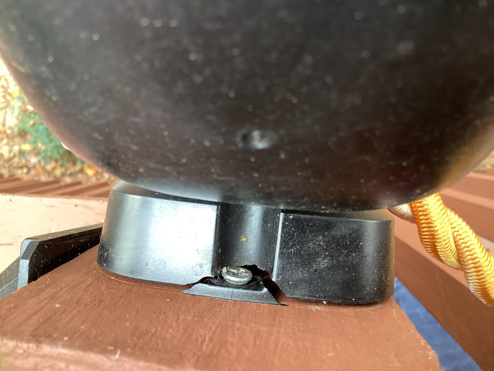 Ring Spotlight Battery — Motion-activated spotlight, bright LEDs, works with Amazon Sidewalk, White customer photo 2
