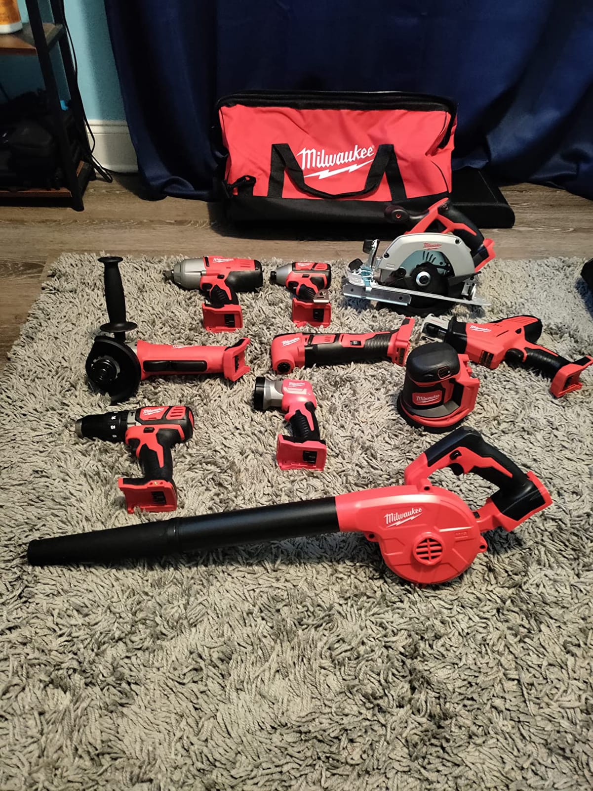 MILWAUKEE M18 18-Volt Lithium-Ion Cordless 9-Tool Combo Kit with 3 4.0 Ah Batteries, Charger and Tool Bag customer photo 1