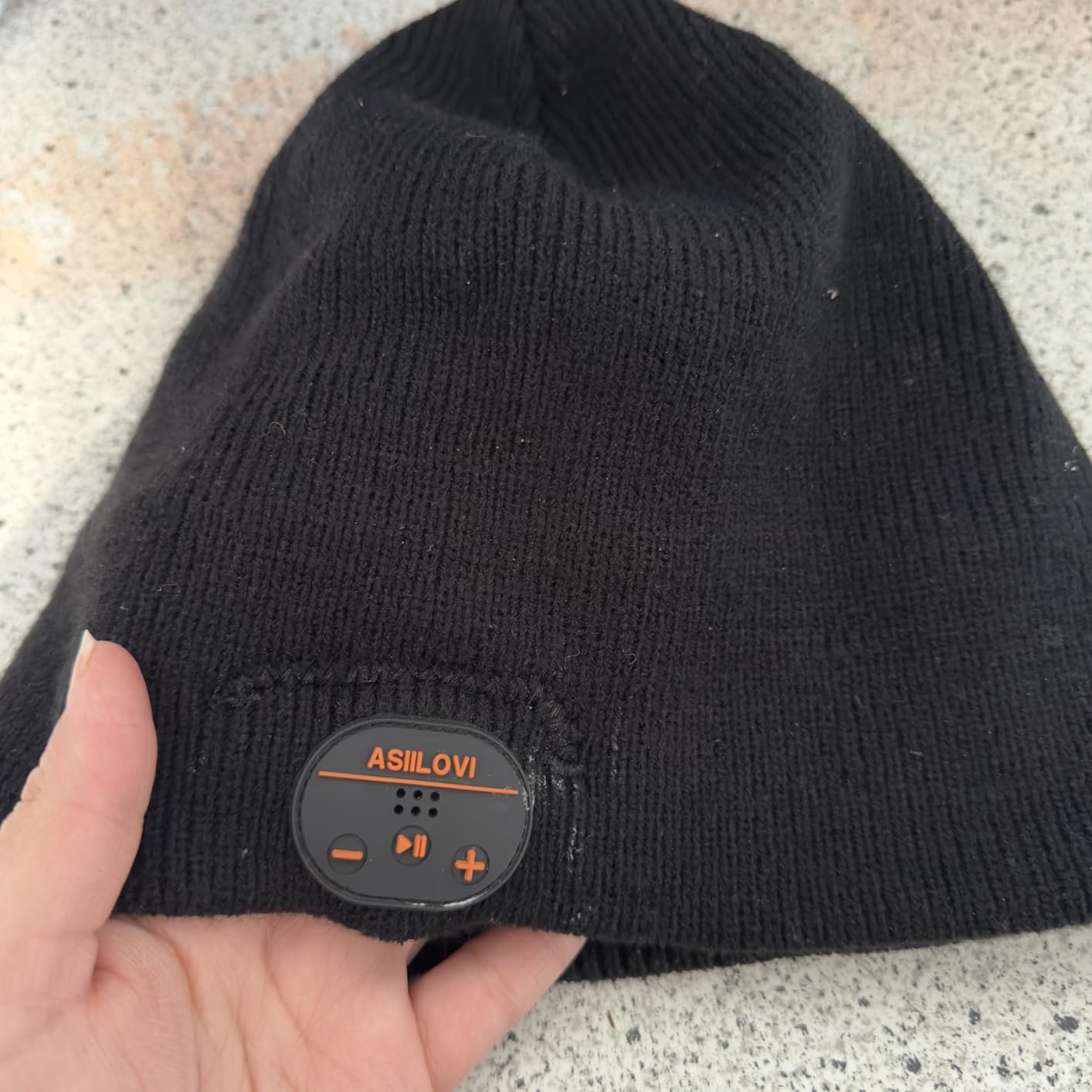 Bluetooth Beanie, Double-Layer Wool Lining Bluetooth Hat Beanie for Men/Women/Teens/Family, 20hrs Playing, Gift Packaging for Christmas Stocking Stuffers Thanksgiving (001-Black) customer photo 1