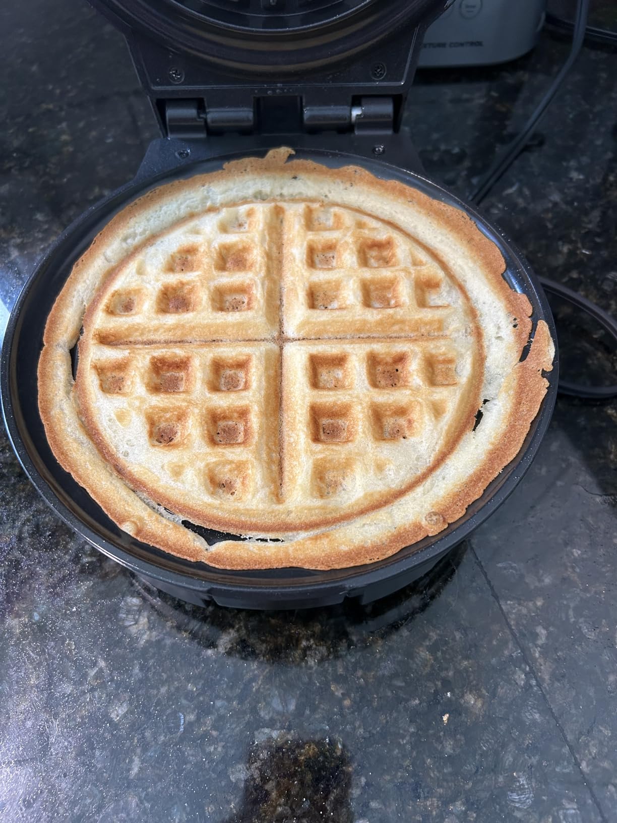 Chefman Anti-Overflow Belgian Waffle Maker w/Shade Selector, Temperature Control, Mess Free Moat, Round Iron w/Nonstick Plates & Cool Touch Handle, Measuring Cup Included, Black customer photo 1