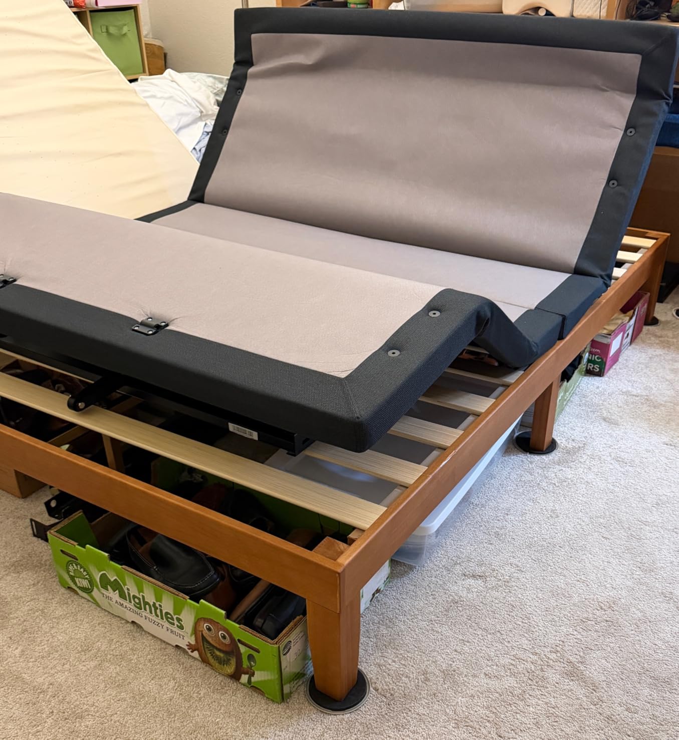 Sven & Son Harmony Adjustable Bed Base, Head and Foot Lift, Massage, Under-Bed Lights, USB, Memory, Zero Gravity Smart Frame - Split King customer photo 1
