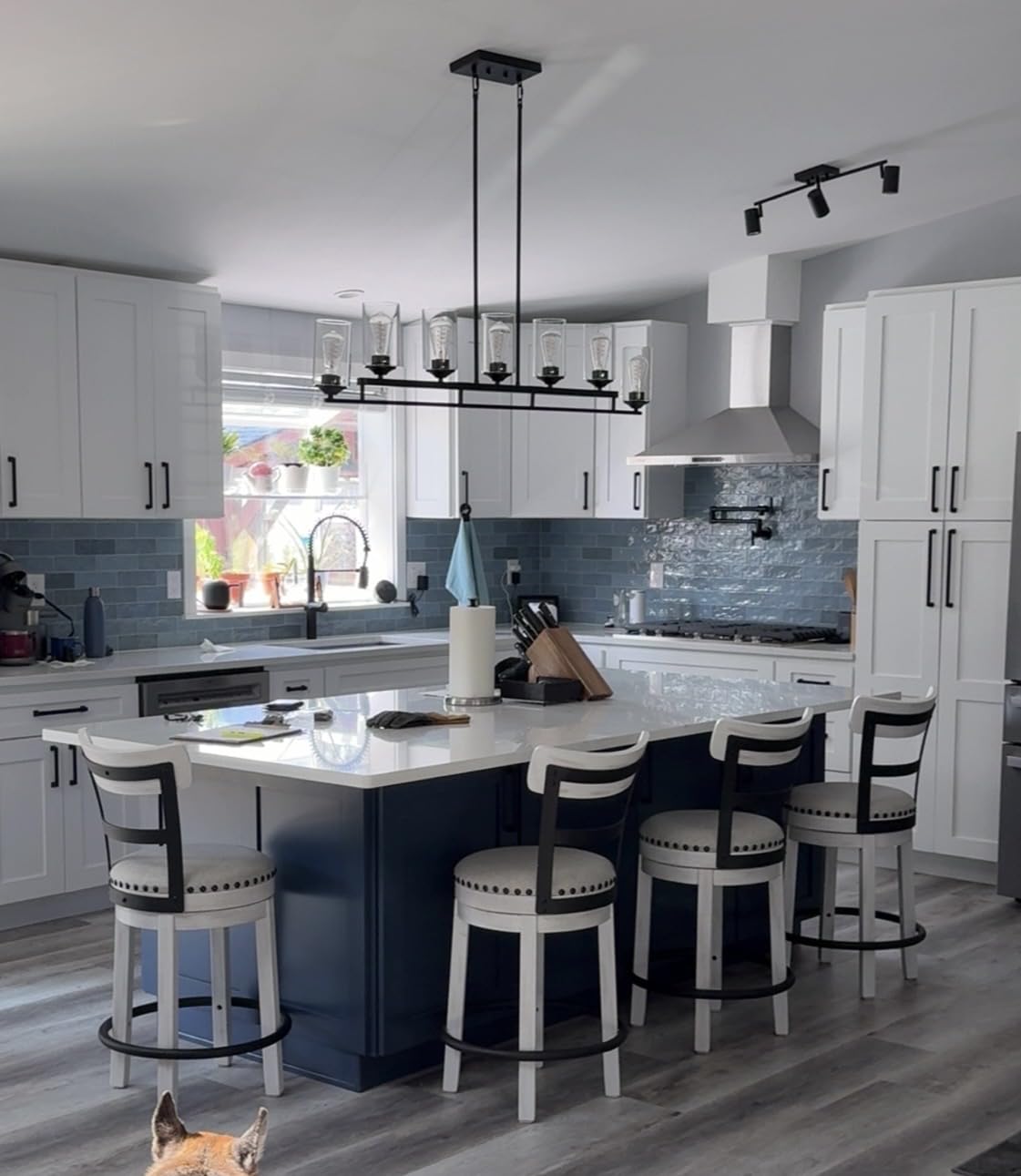 Signature Design by Ashley Valebeck Swivel Counter Height Bar Stool, White customer photo 2