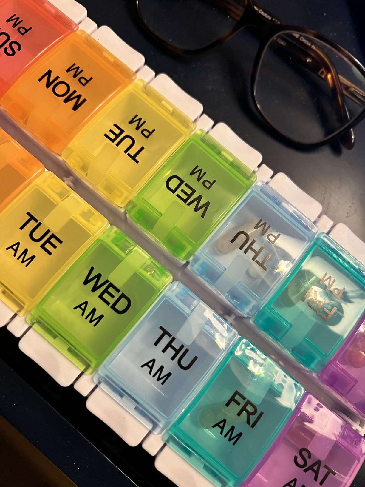 Sukuos AM PM Weekly Pill Organizer 2 Times A Day, Large Daily Pill Box Case 7 Day with Easy Push Button Design, Detachable Medicine Holder for Vitamin/Fish Oil/Supplements (Rainbow) customer photo 2