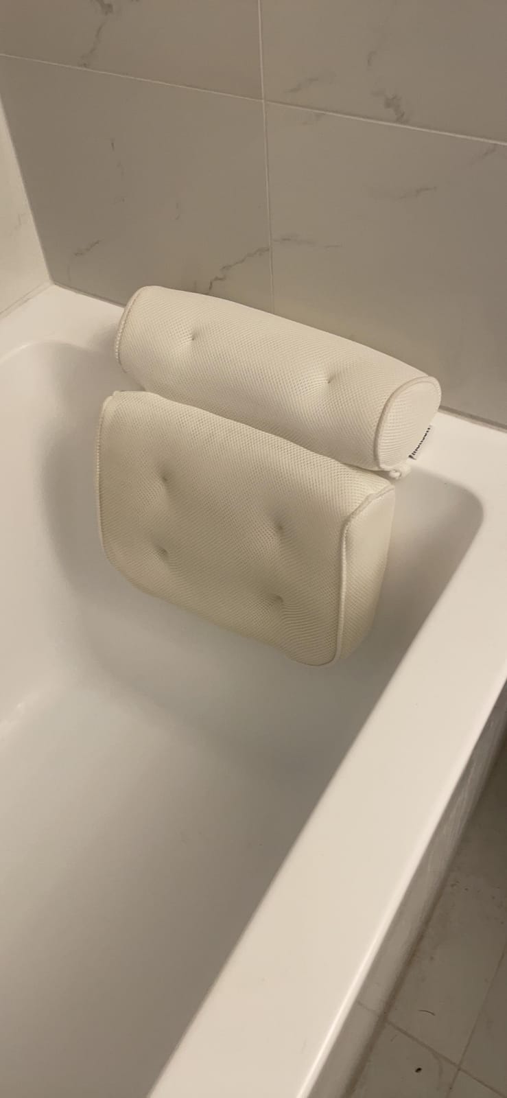 Bathtub Pillow for Neck and Shoulder - Spa Bath Pillows for Tub Neck and Back Support - Perfect Bath Accessories for Women - Relaxing Luxe Bath - Ideal Bath Gift Set for Women - Home Spa Products customer photo 1