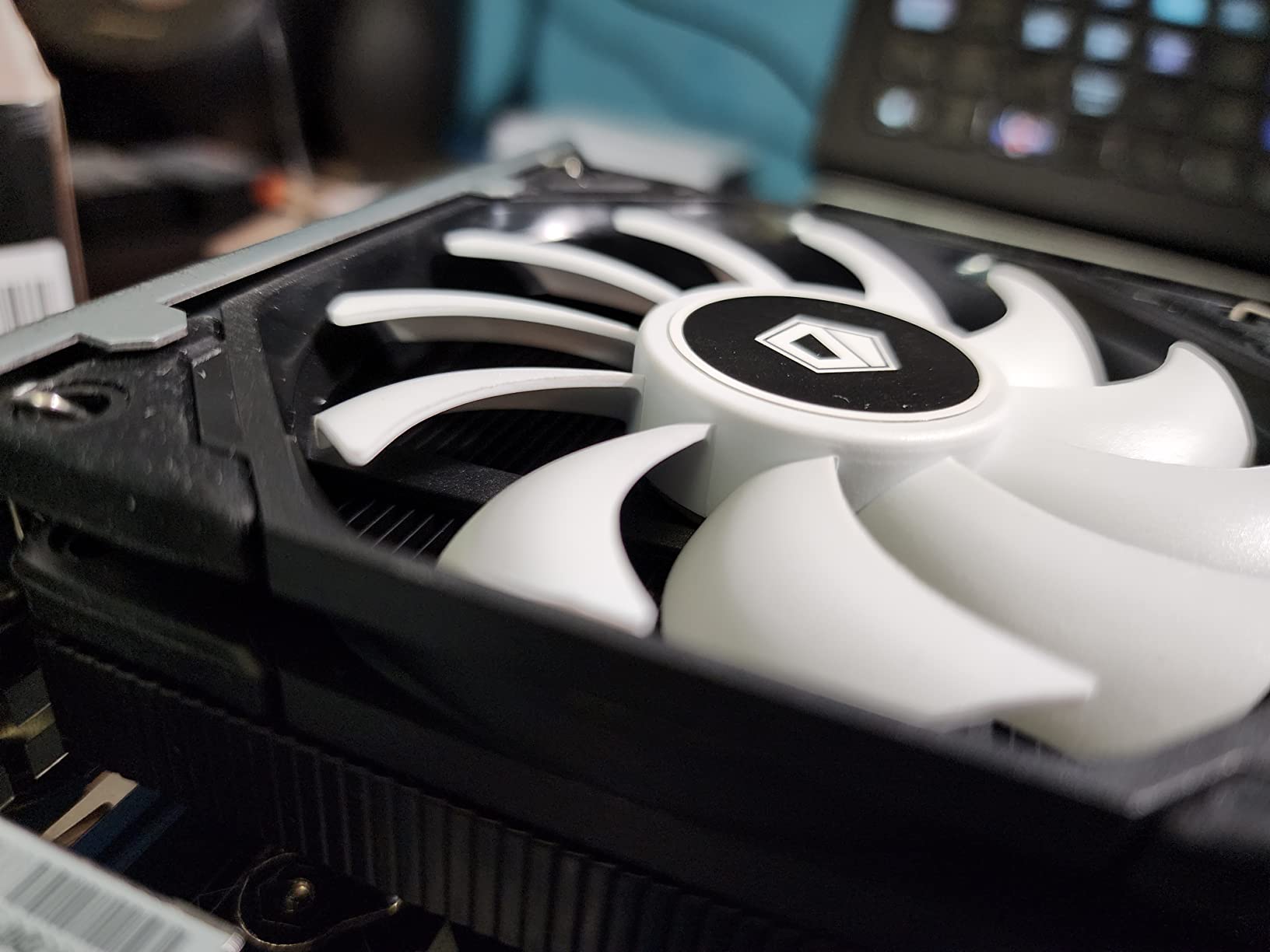 ID-COOLING IS-40X V3 45mm Low Profile CPU Cooler, 4 Heatpipes, Slim Fan customer photo 2