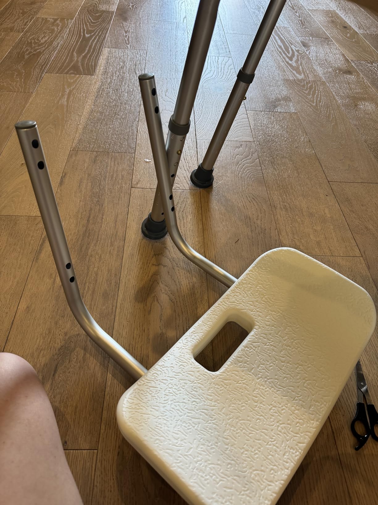 Vaunn Tool-Free Assembly Adjustable Shower Chair Spa Bathtub Seat Bench with Removable Back, Aluminum, White customer photo 2