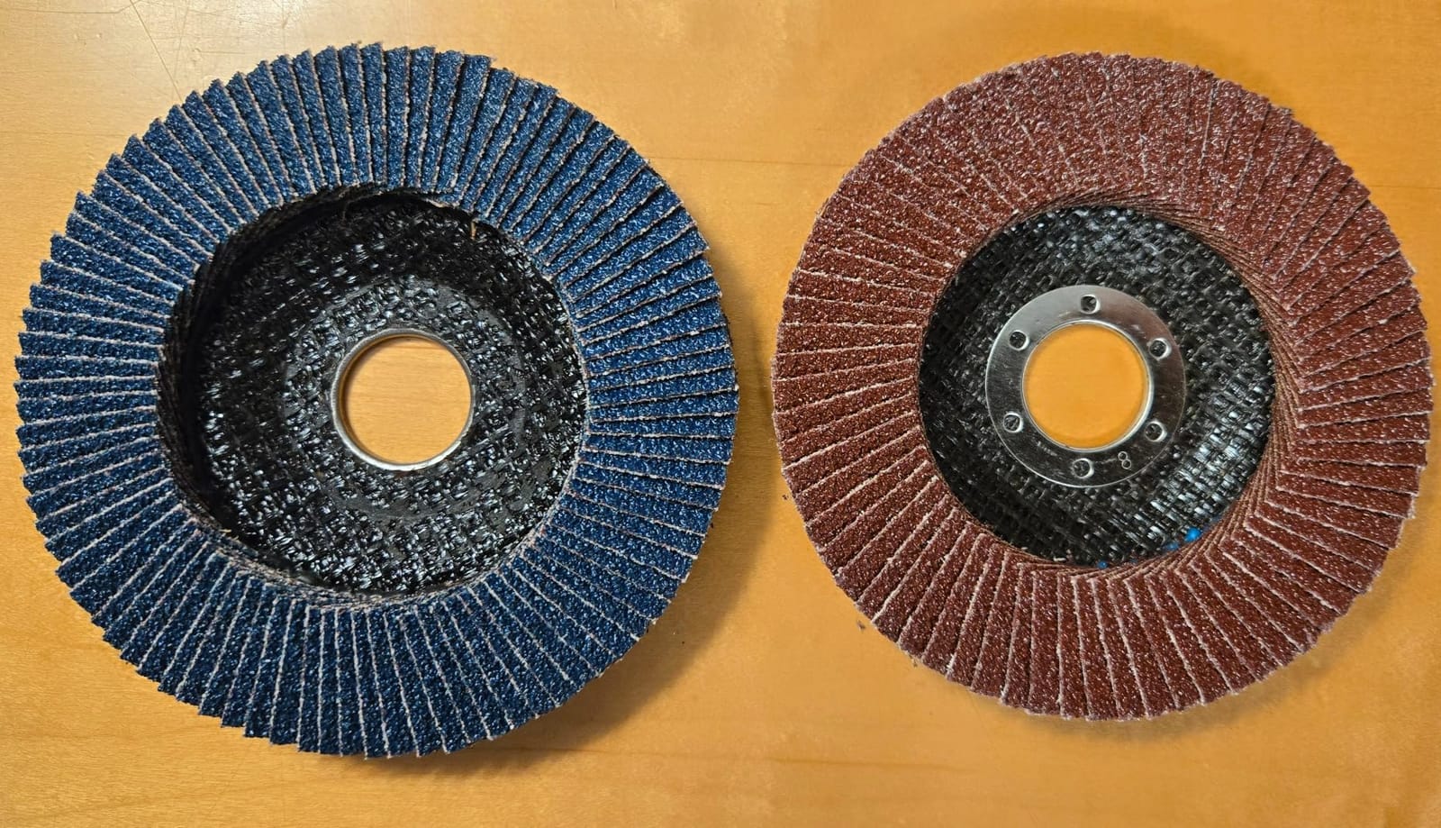 LotFancy 20PCS Flap Discs 4 1/2 for Angle Grinder, 40 60 80 120 Grit Sanding Disc, 4.5 x 7/8 Inch Grinding Wheels Welding Tools, Aluminum Oxide Abrasive, Type 27 customer photo 1