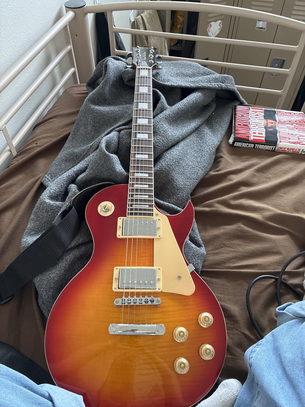 Leo Jaymz SC Series Electric Guitar – Mahogany Body, Laurel Fingerboard, Dual Humbuckers, Tune-O-Matic Bridge, C Neck, 18:1 Tuners (Skull) customer photo 1