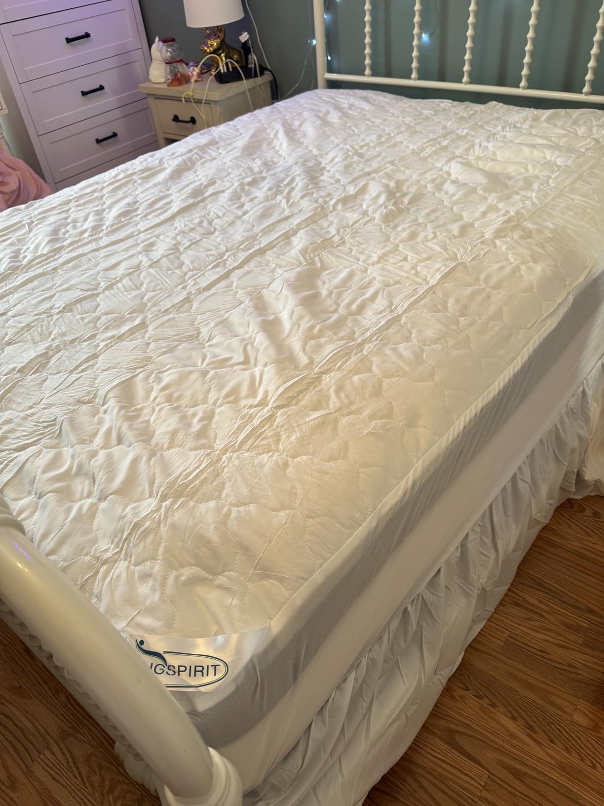 Queen Mattress Pad, Queen Mattress Protector Waterproof Quilted customer photo 1
