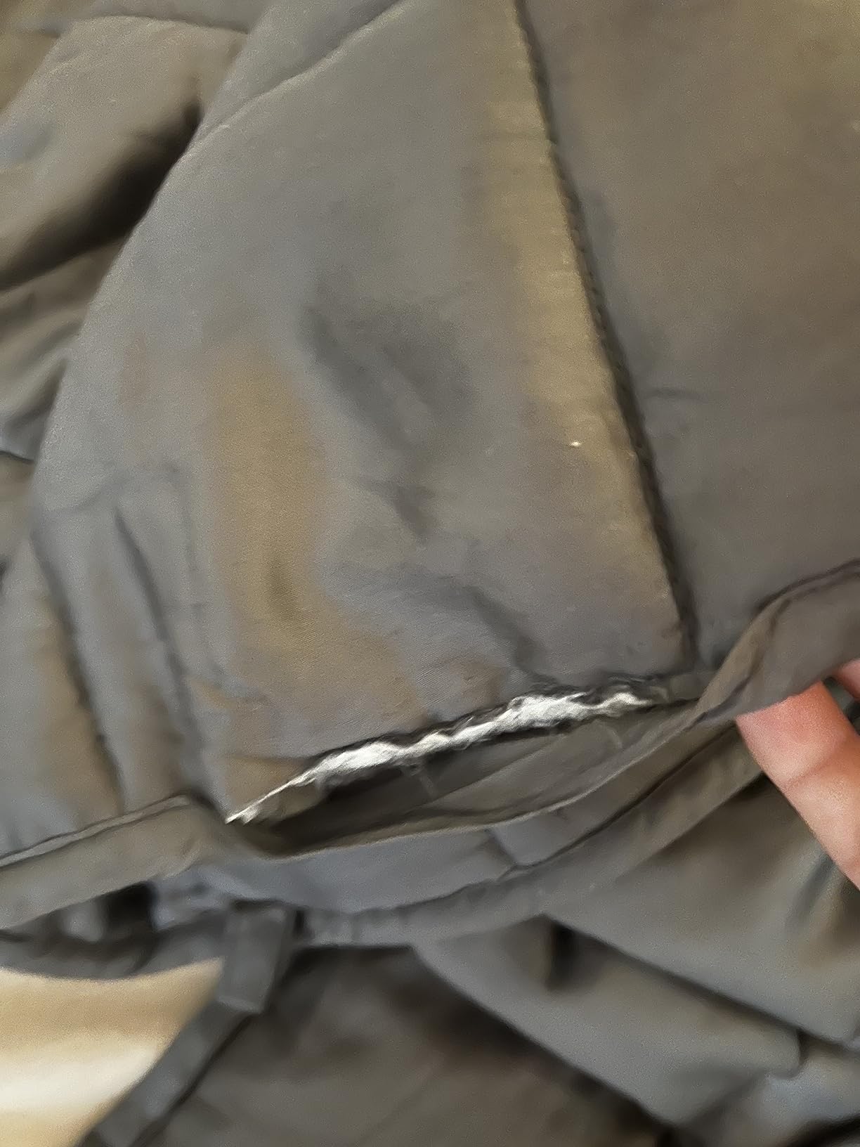 YnM Cooling Weighted Blanket — 100% Cooling Oeko-Tex Certified Material with Premium Glass Beads (Light Grey, 48''x72'' 20lbs), Suit for One Person(~190lb) Use on Twin/Full Bed customer photo 2
