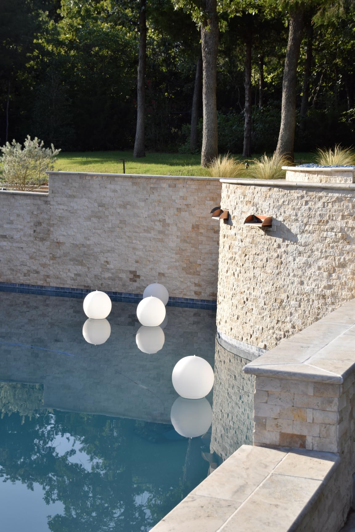 Rukars Floating Ball Pool Light Solar Powered 4 PCS, 14 Inch Inflatable Hangable IP68 Waterproof Rechargeable Color Changing Led Glow Globe Pool customer photo 1