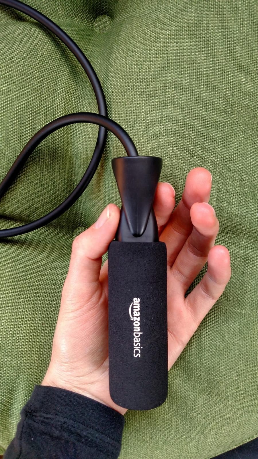 Amazon Basics Jump Rope for Exercise, Cardio and Home Workout, Length Adjustable, 118 Inches customer photo 1