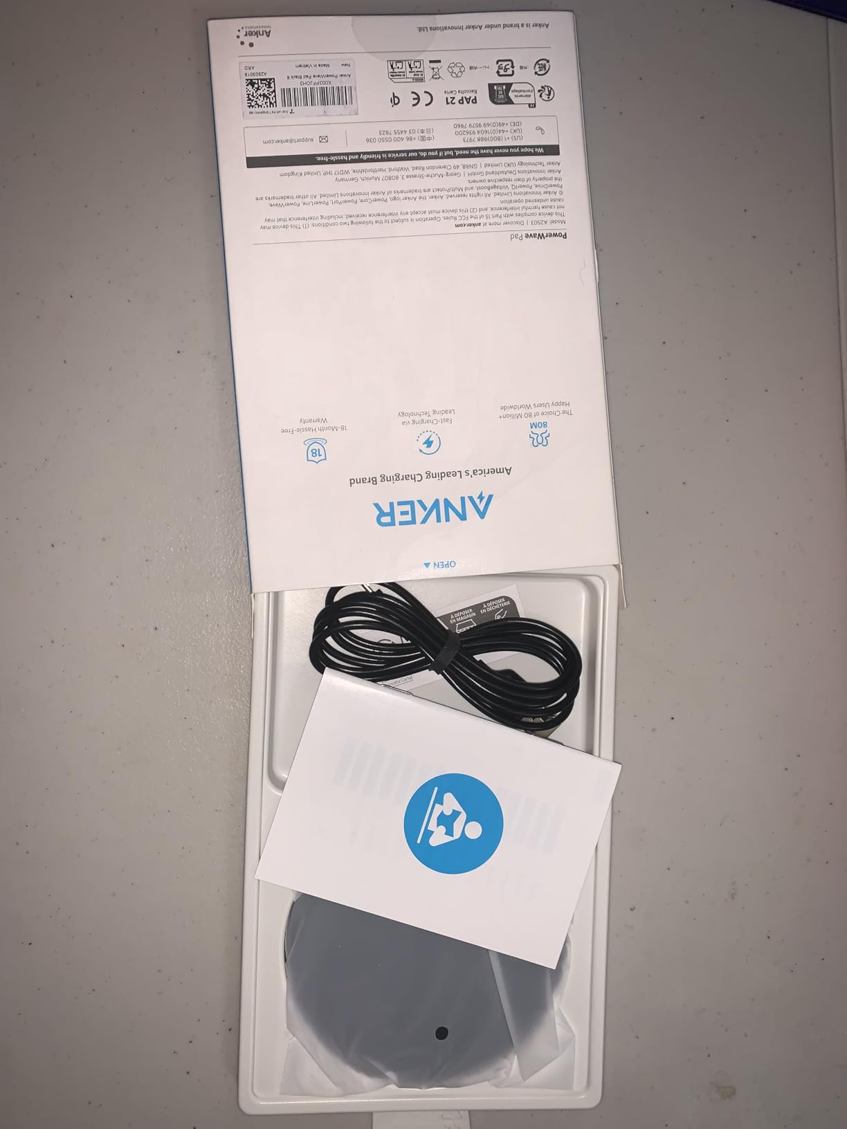 Anker 313 Qi-Certified 10W Fast Wireless Charger Pad customer photo 1
