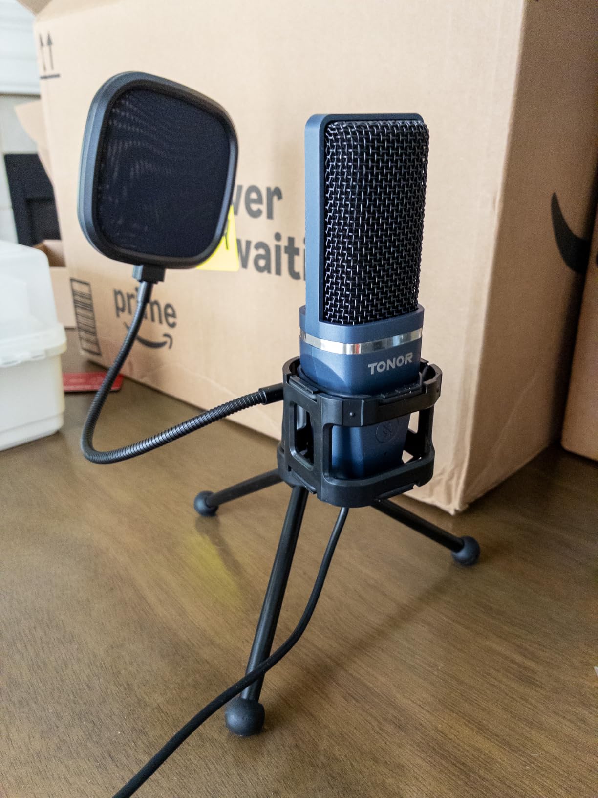 TONOR TC-777 Podcast Microphone, USB Computer Microphone, Cardioid Condenser PC Mic with Tripod Stand and Pop Filter for Podcasting, Streaming, Vocal Recording, Compatible with PC & Laptop, PS4/5 customer photo 1