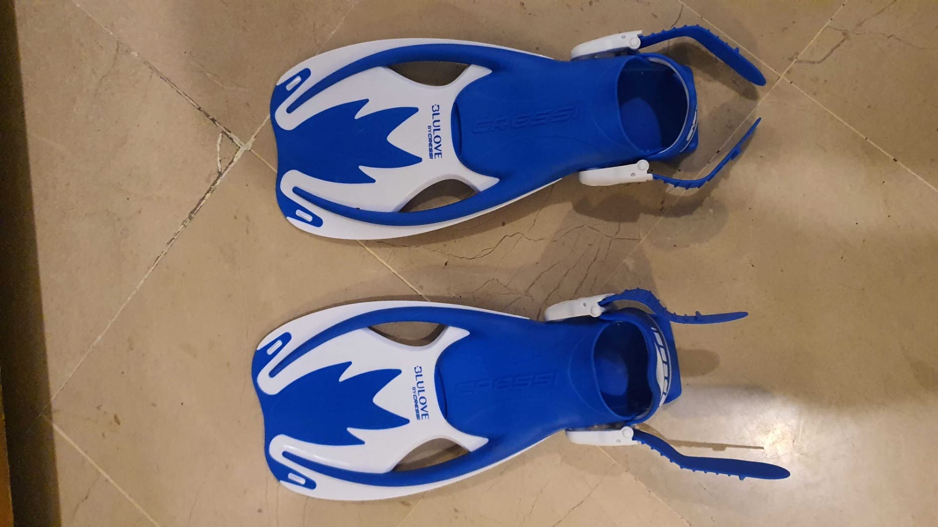 Cressi Rocks Fins, Kids Open Heel Short Fins with Adjustable Straps for Snorkeling and Swimming - Cressi: Quality Since 1946 customer photo 2