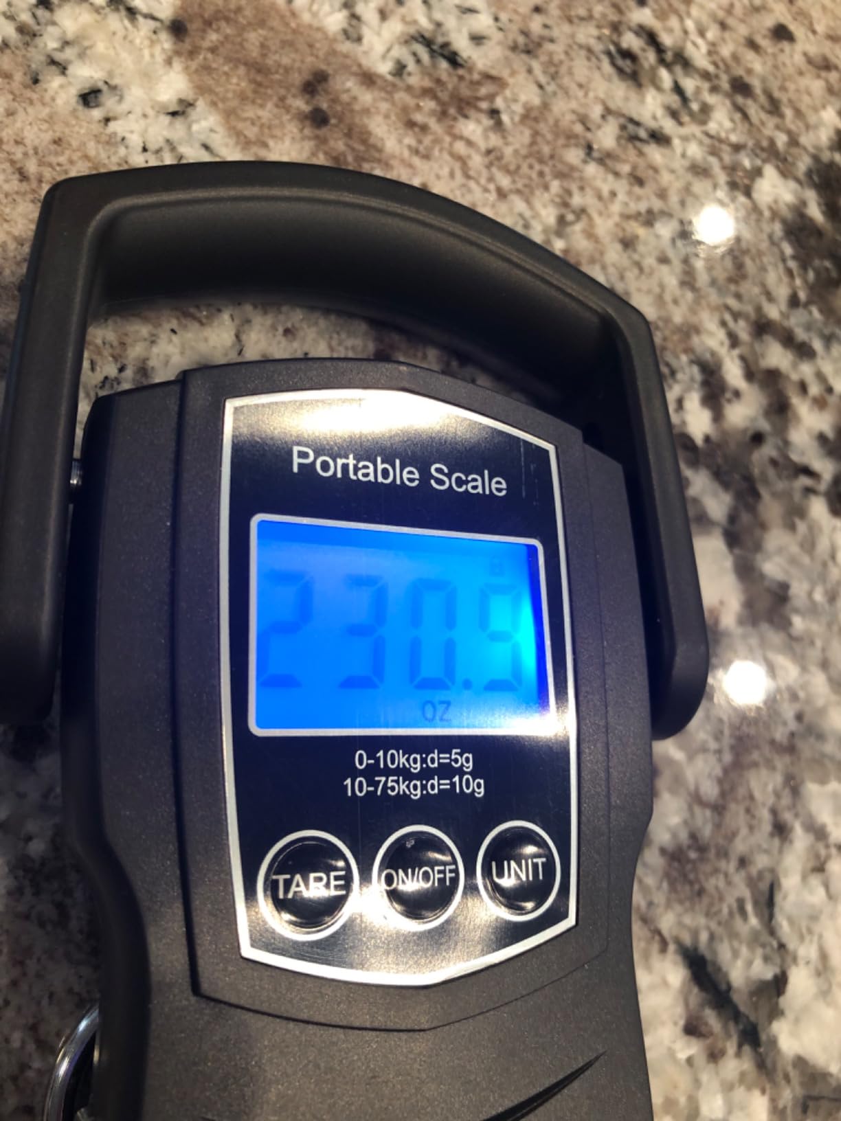 Luggage Scale, 110lb/50kg Luggage Weight Scale with Backlit LCD Display, Digital Fish Scale with Measuring Tape Portable Hanging Scale Suitcase Scale with Handle & Large Hook & 2 AAA Batties customer photo 1