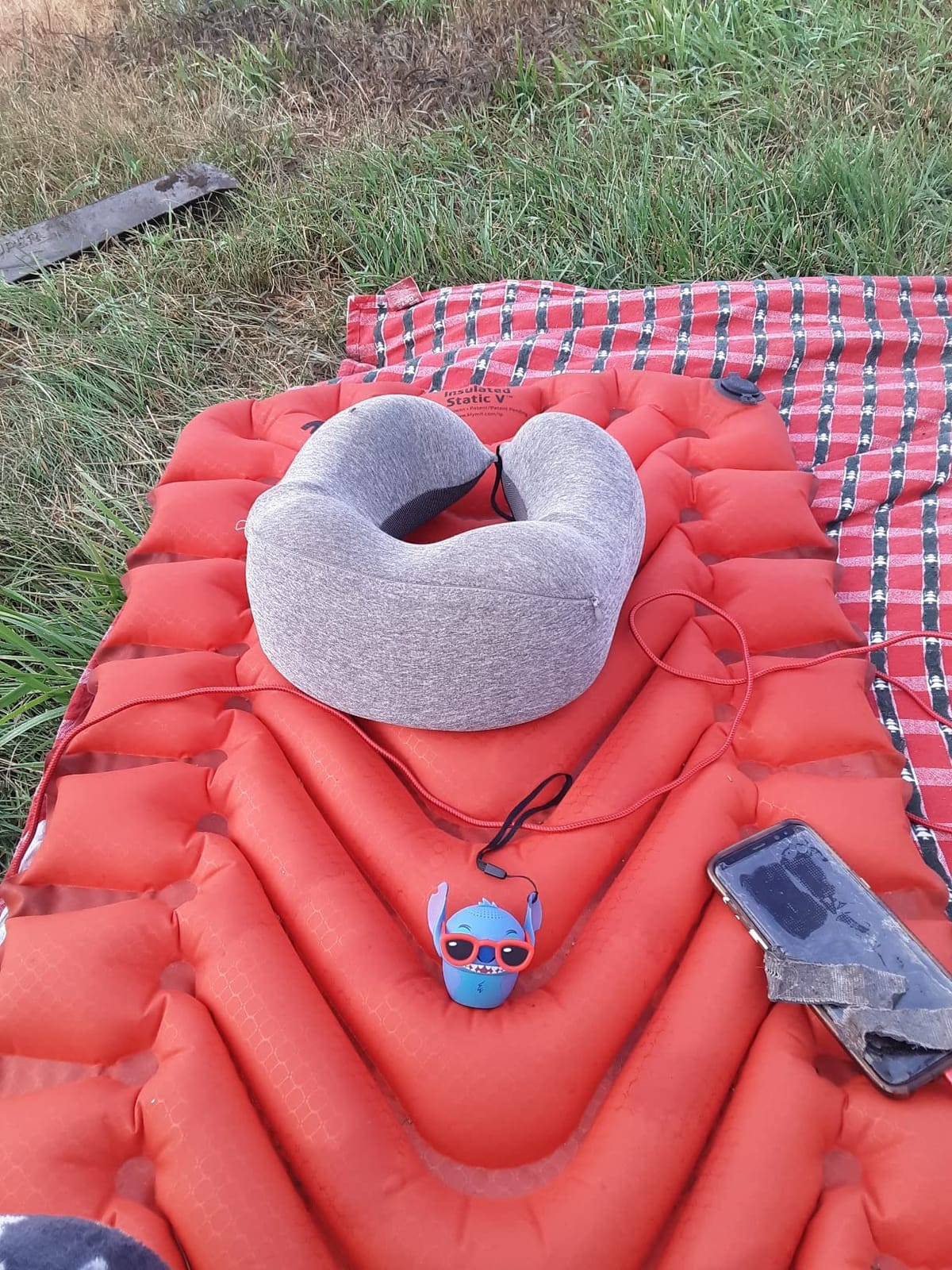 Klymit Insulated Static V Inflatable Sleeping Pad | Comfortable, Lightweight, Easy to Inflate, Portable Air Bed Mattress for Camping, Backpacking and Hiking, Recon customer photo 2