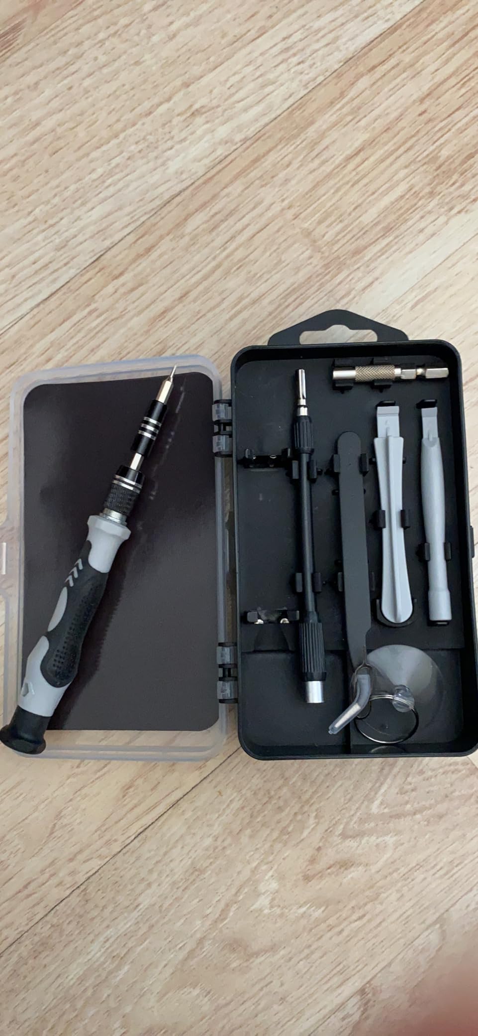 SHOWPIN Precision Computer Screwdriver Kit: 122PCS Laptop Screwdriver Sets customer photo 2