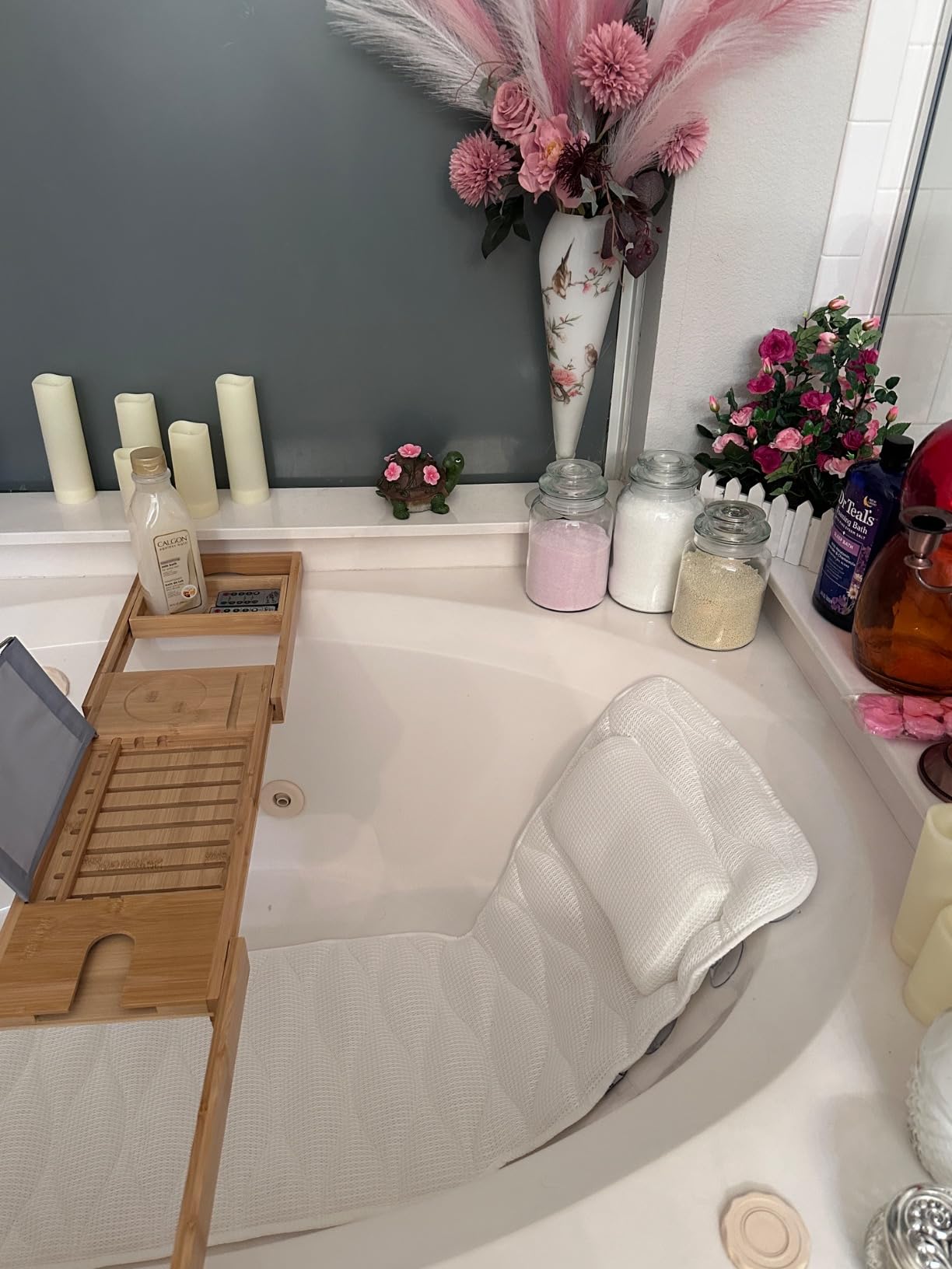 OMYSTYLE Full Body Bath Pillow, Bath Pillows for tub with Mesh Washing Bag & 21 Non-Slip Suction Cups, Spa Bathtub for Head Neck Shoulder and Back Support - 5D Air Mesh & Quick Drying customer photo 2